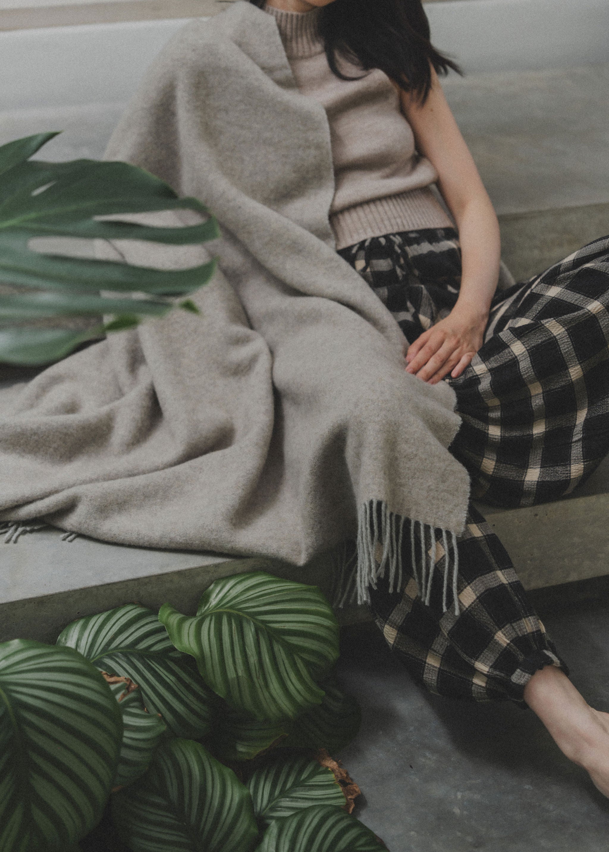 Merino Wool Throw | Latte/Grey - - - Saardé - Saardé.