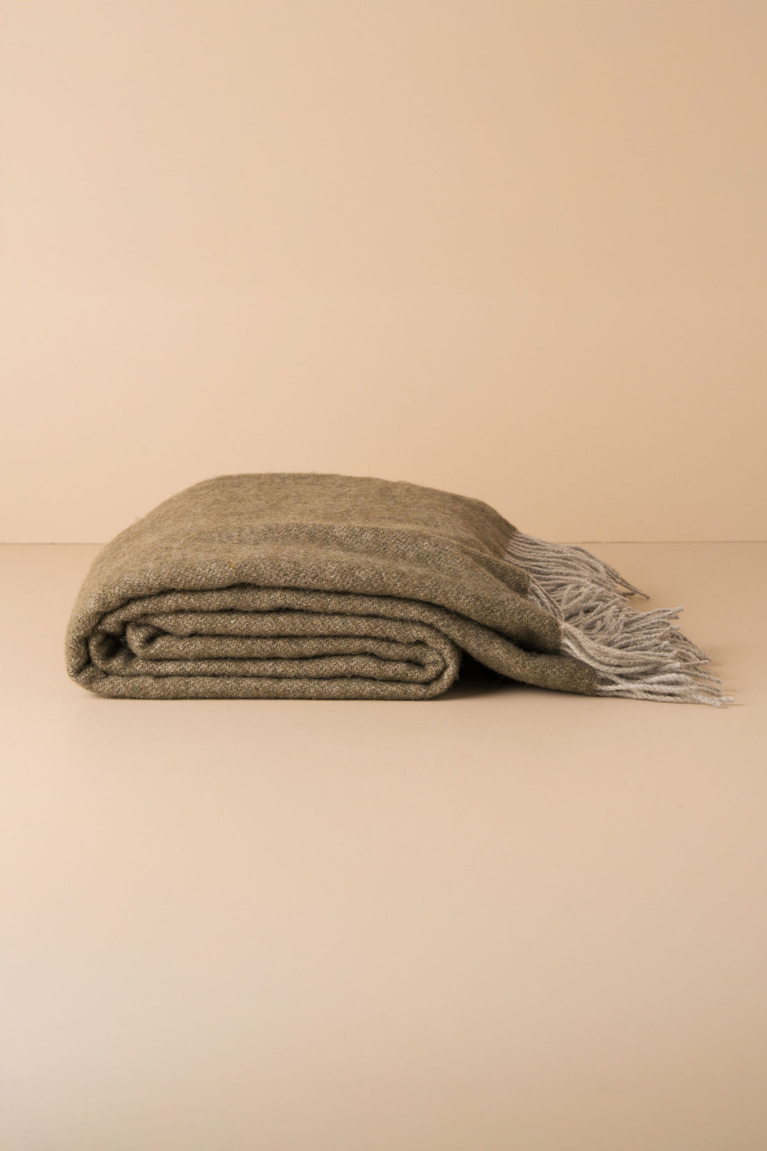 Merino Wool Throw | Olive/Grey - - - Saardé - Saardé.