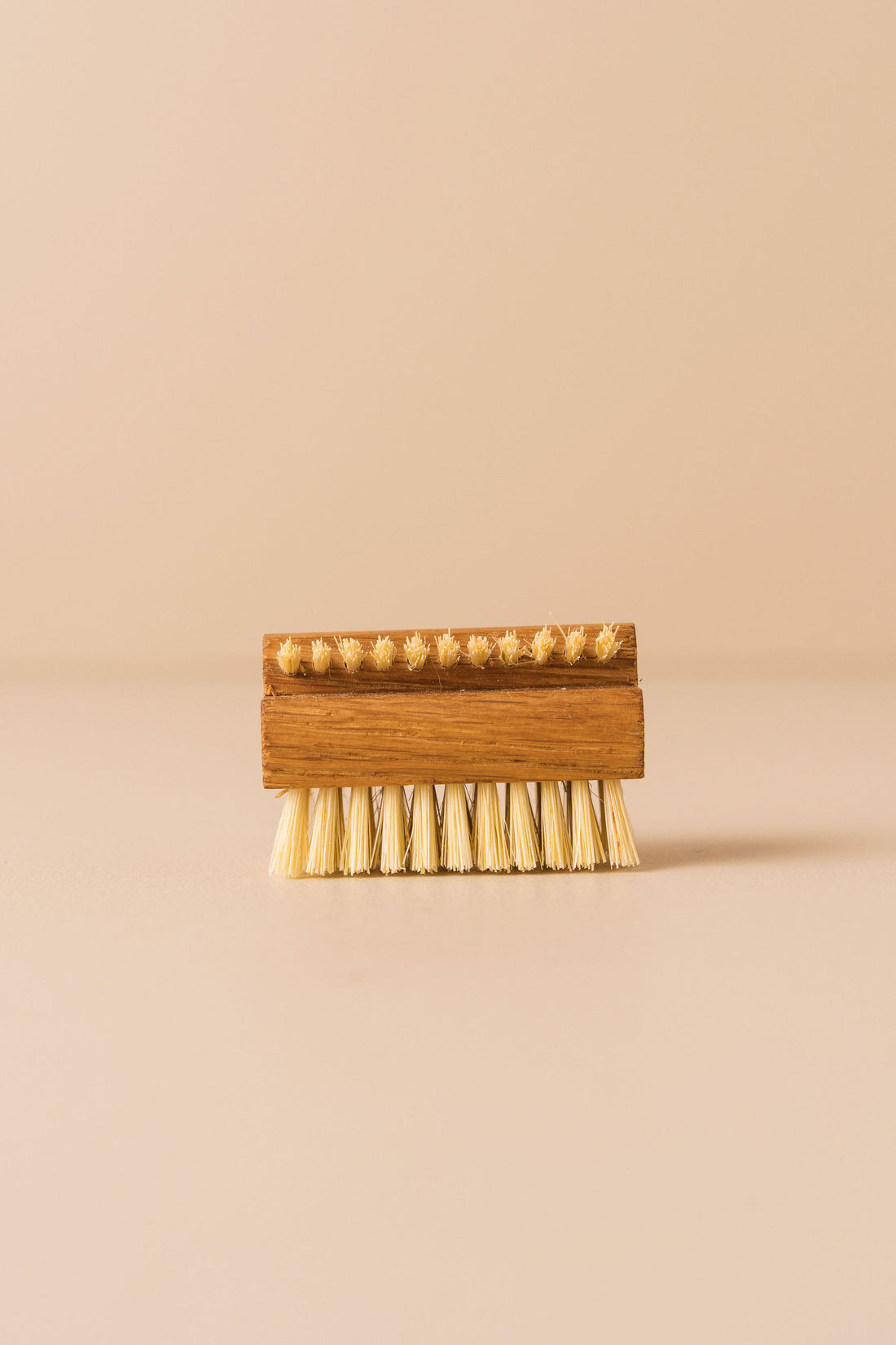 Nail Brush - - - Saardé - Saardé.