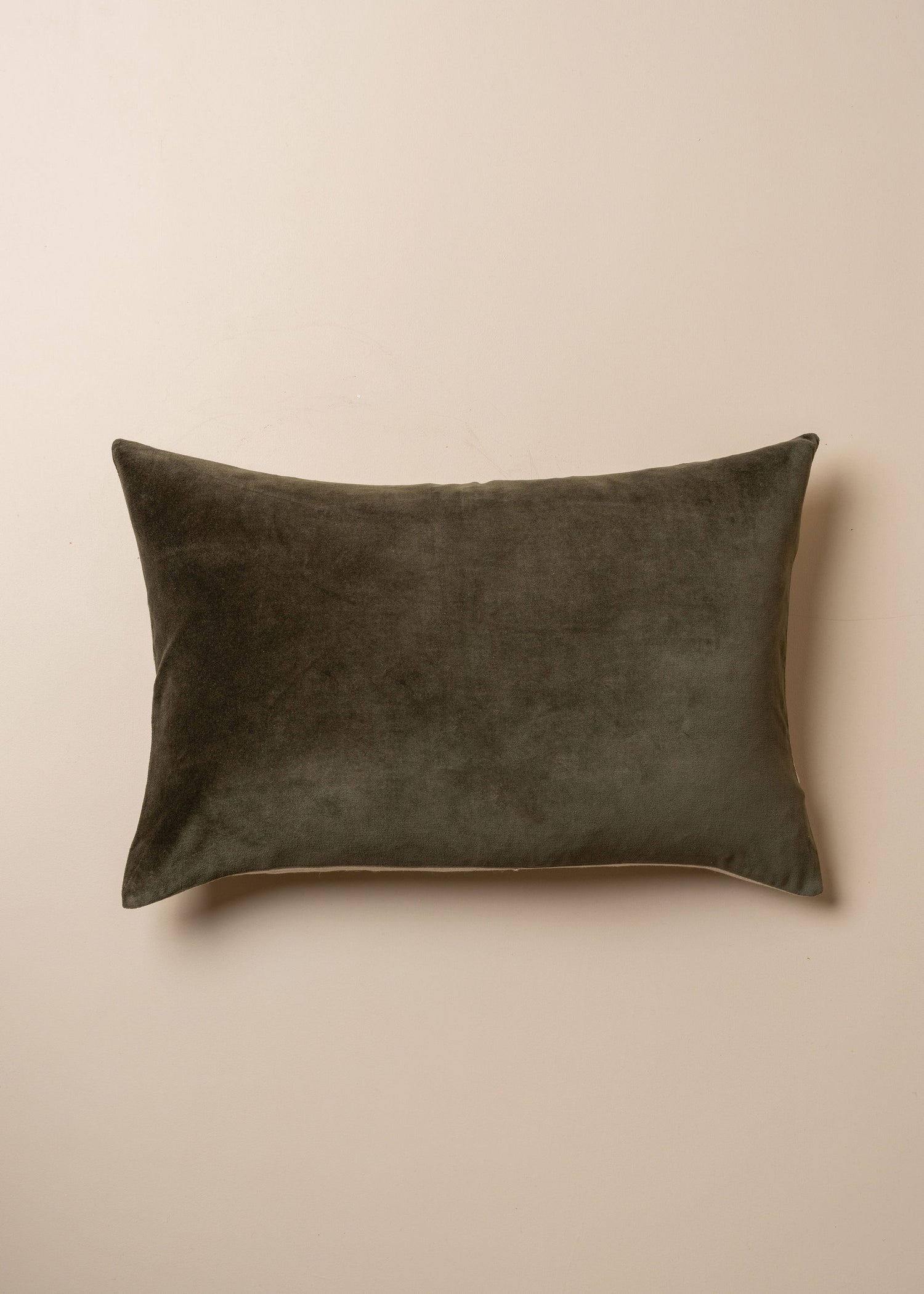 Linen/Velvet Cushion | Dark Olive - Lumbar - Lumbar - Saardé - Saardé.