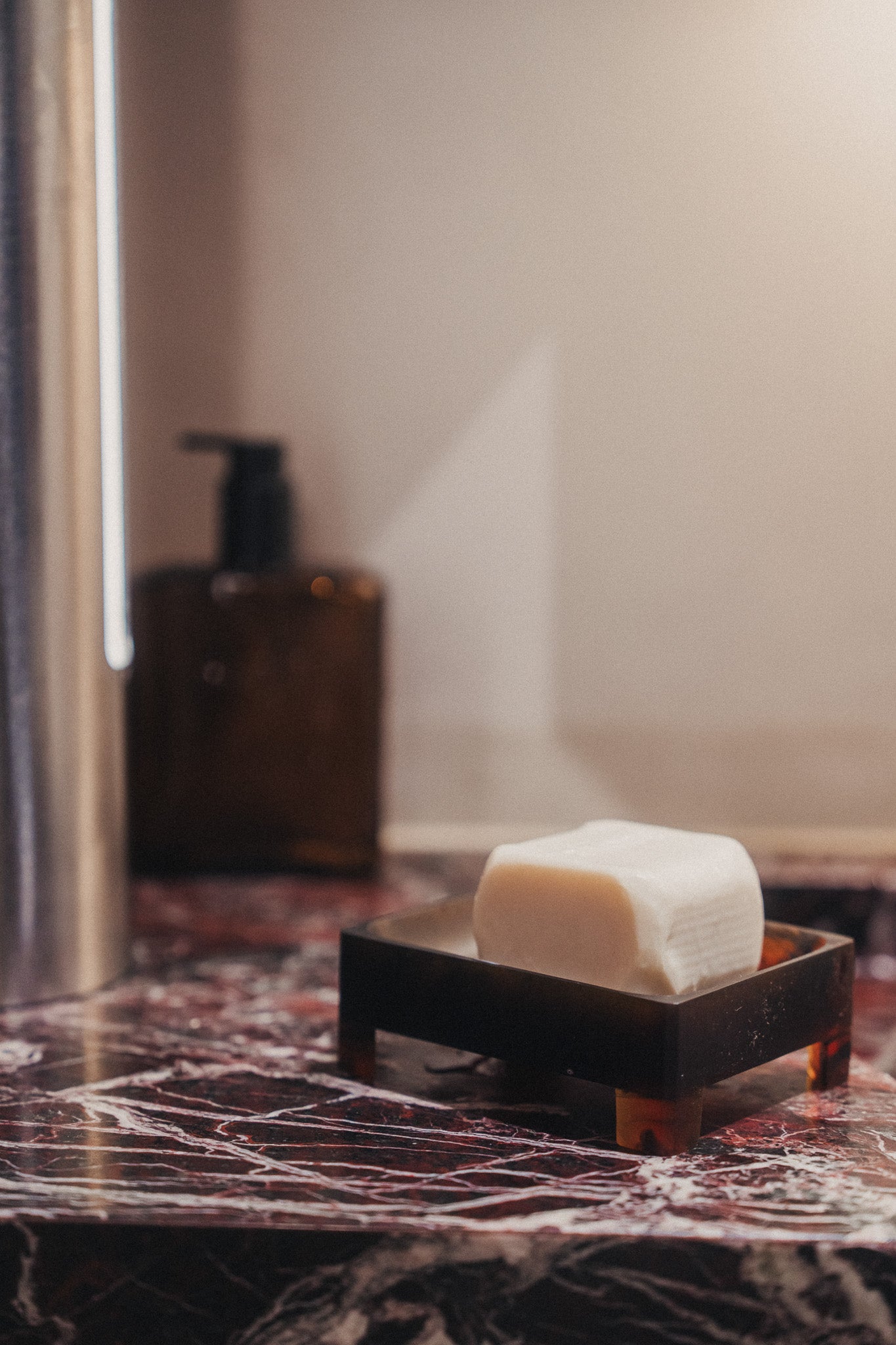Flow Resin Structured Soap Dish | Earth - - - Saardé - Saardé.