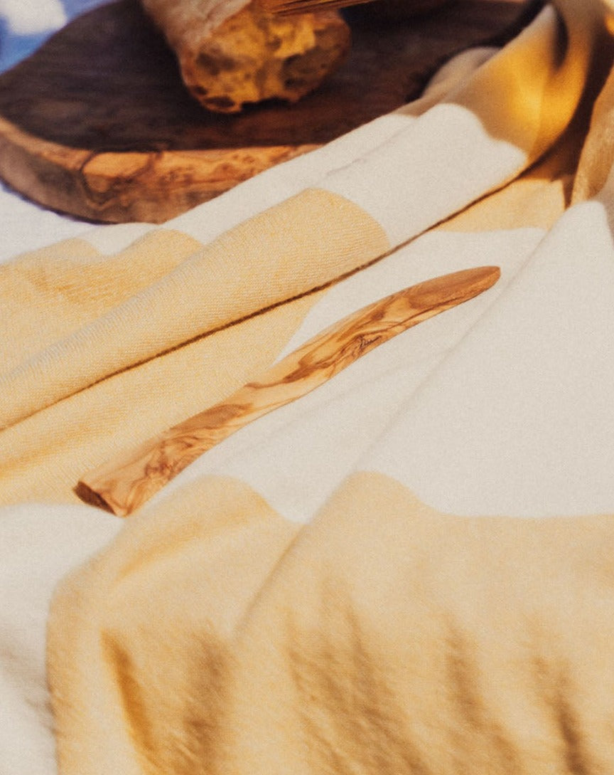 Olive Wood | Butter Knife - - - Saardé - Saardé.
