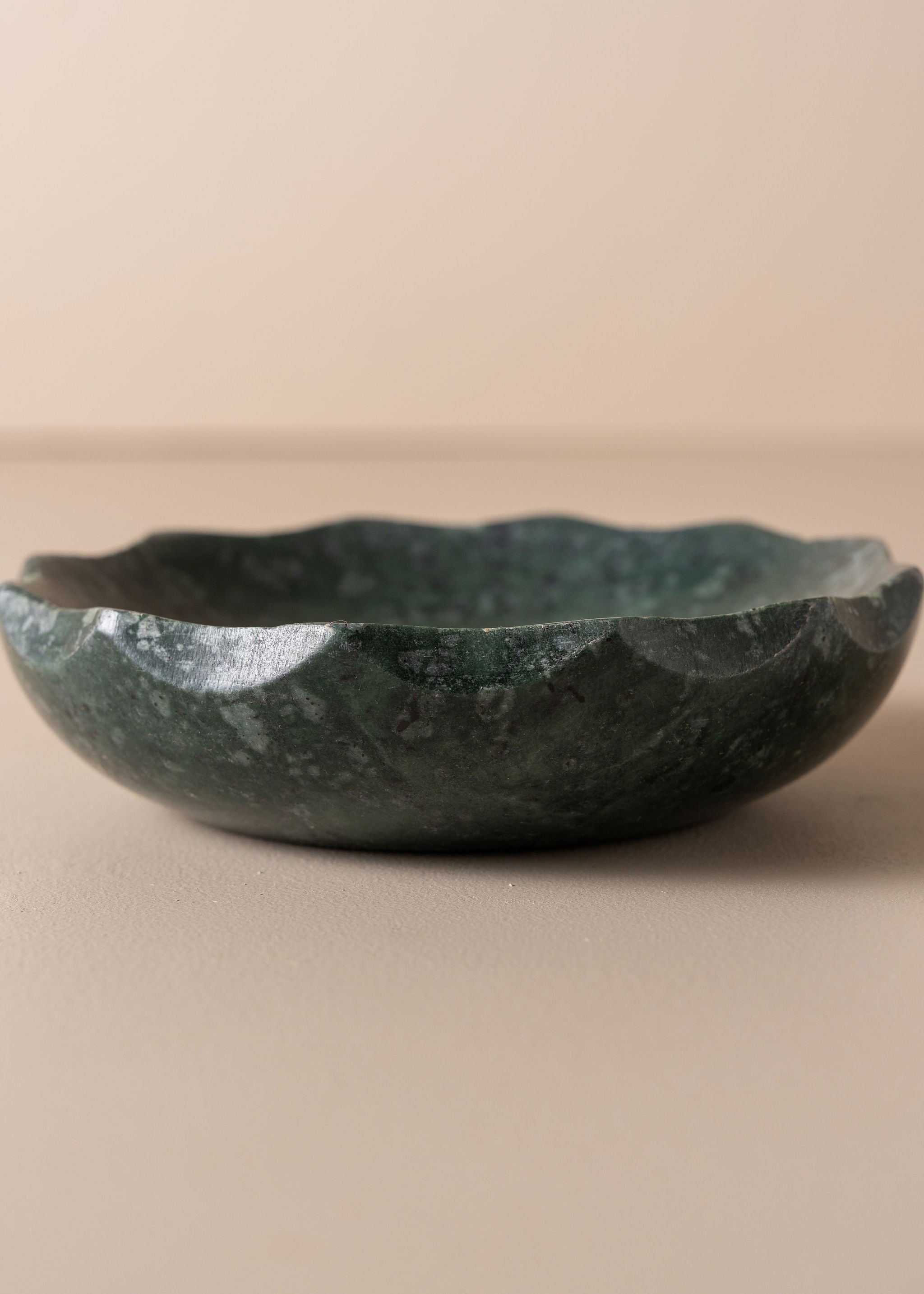 Opus Marble Sun Dish | Green - - - Saardé - Saardé.