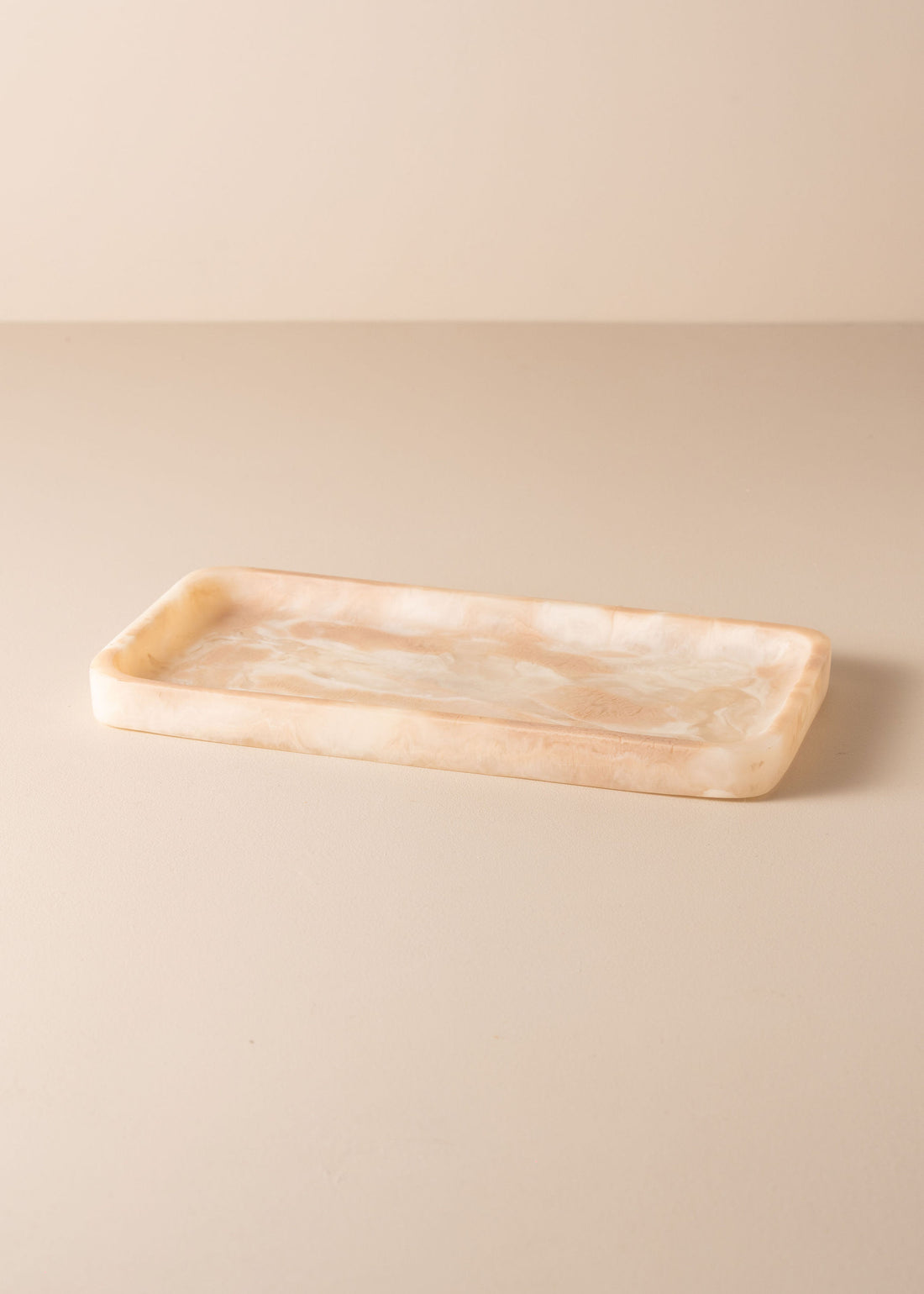 Flow Resin Bathroom Caddy/Tray | Shell - - - Saardé - Saardé.