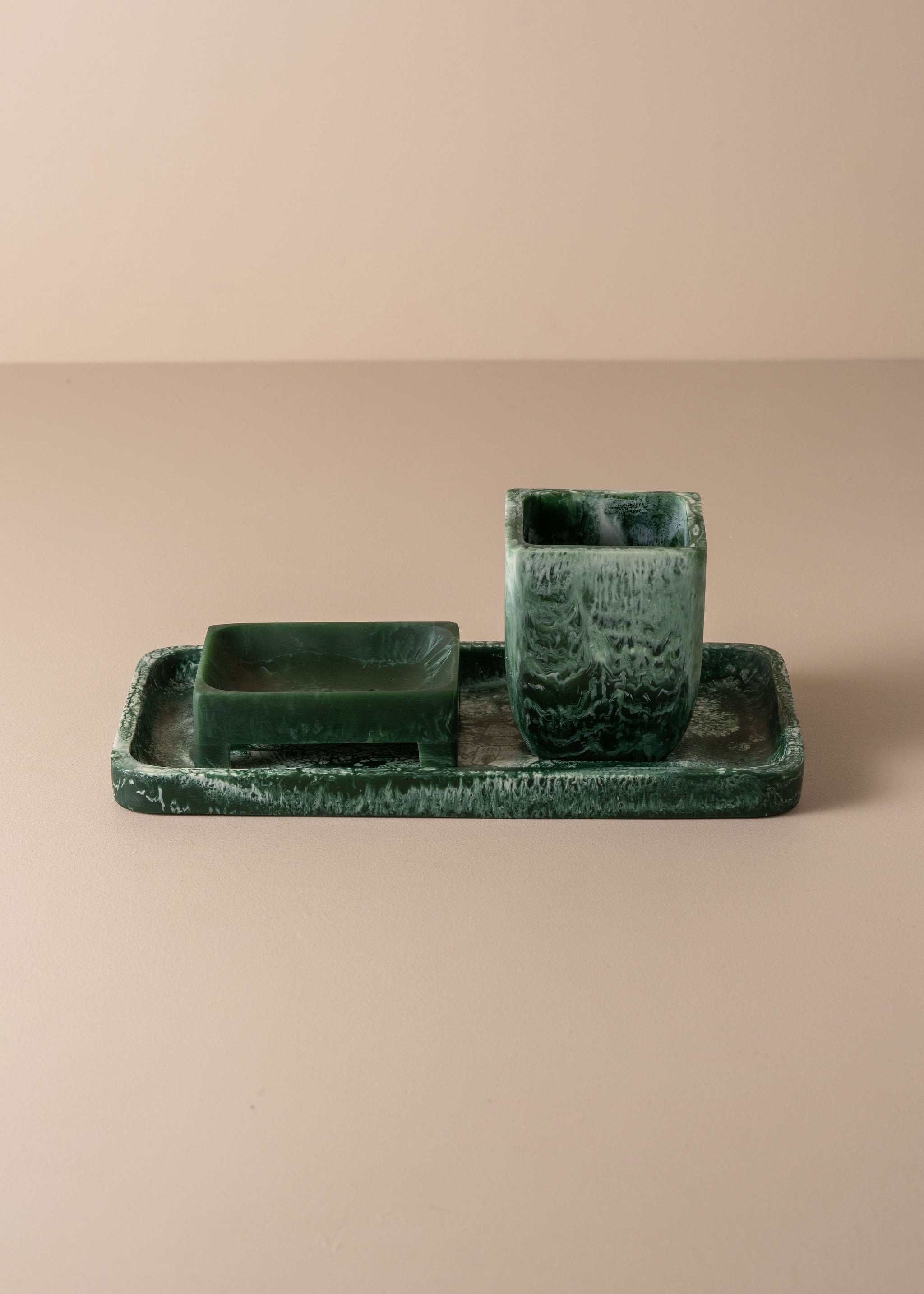 Flow Resin Toothbrush Holder | Dark Jade - - - Saardé - Saardé.