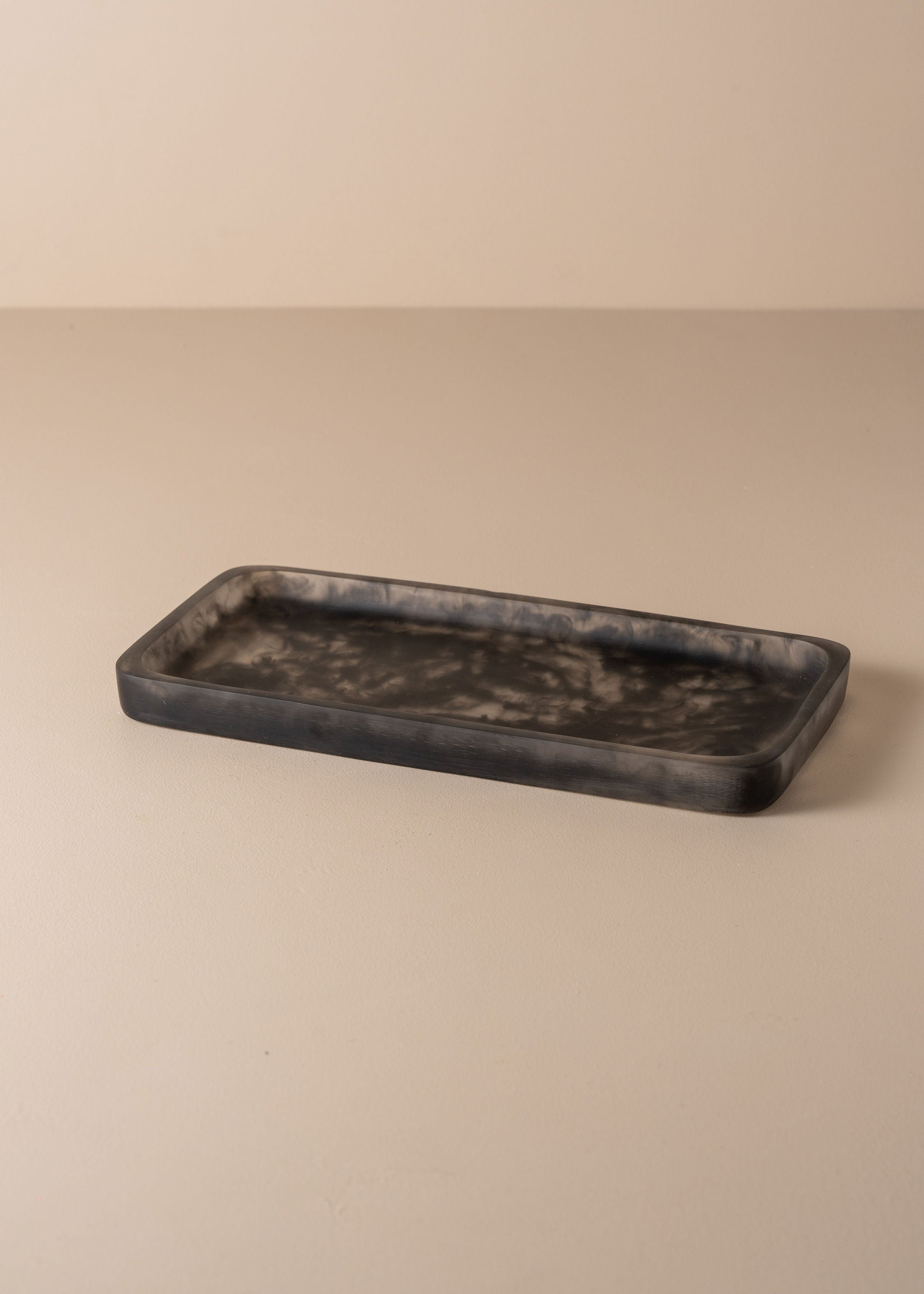 Flow Resin Bathroom Caddy/Tray | Smoke - - - Saardé - Saardé.