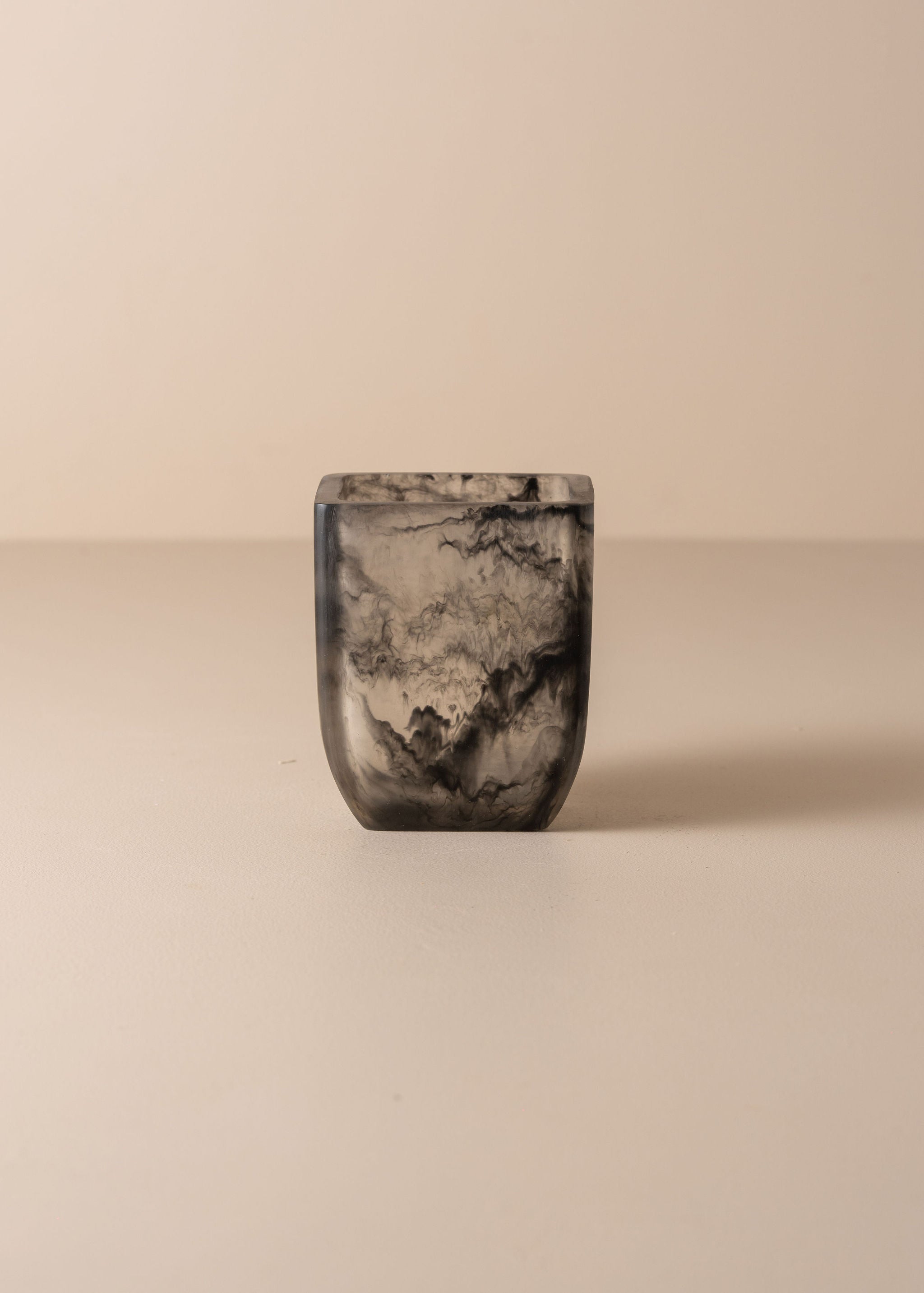Flow Resin Toothbrush Holder | Smoke - - - Saardé - Saardé.