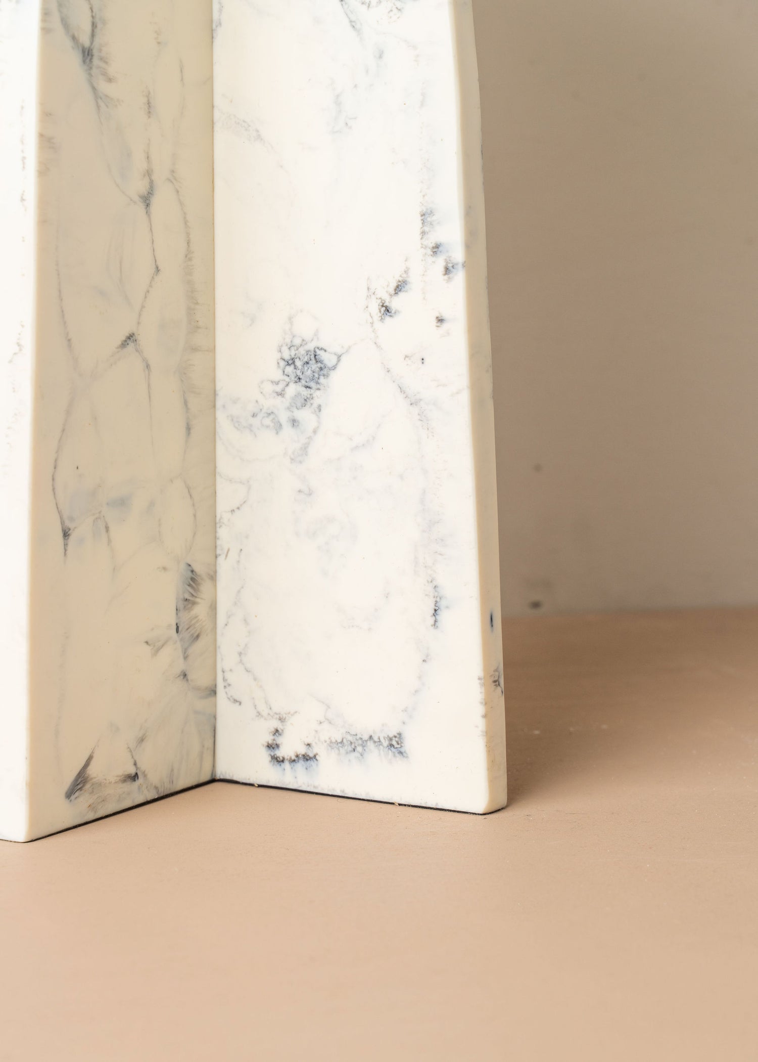 Flow Side Table | Merle -  -  - Saardé - Saardé.