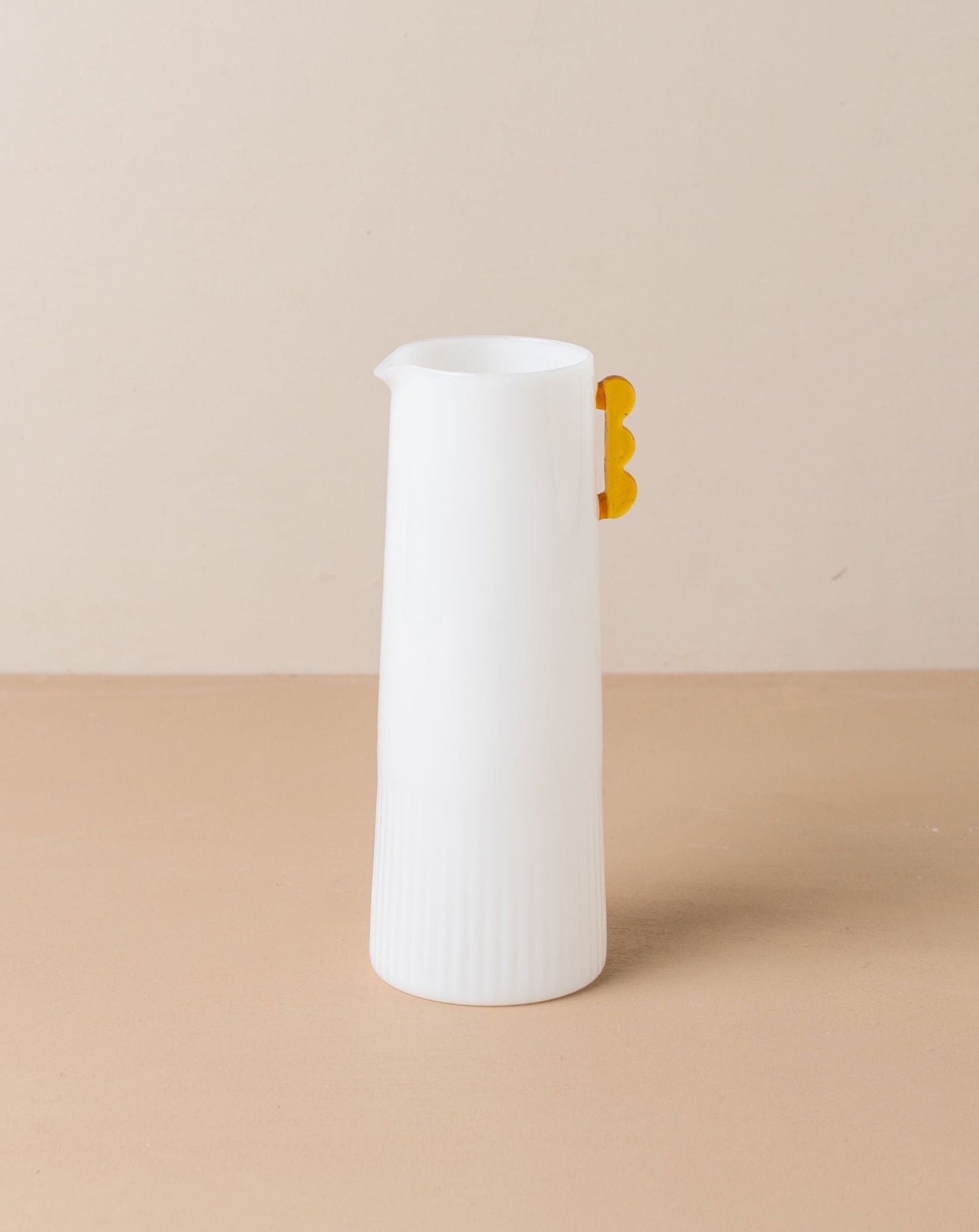 Kairos Carafe | Opaque White -  -  - Saardé - Saardé.