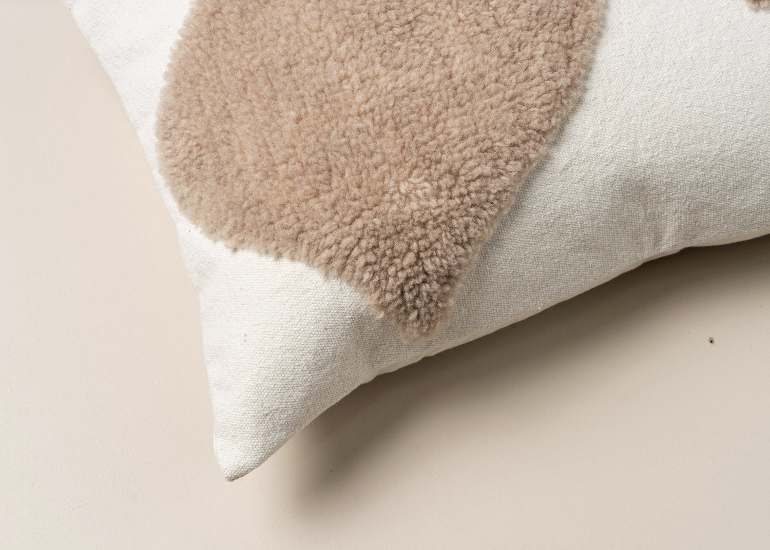 Abstract Lumbar Cushion | Ecru - - - Saardé - Saardé.