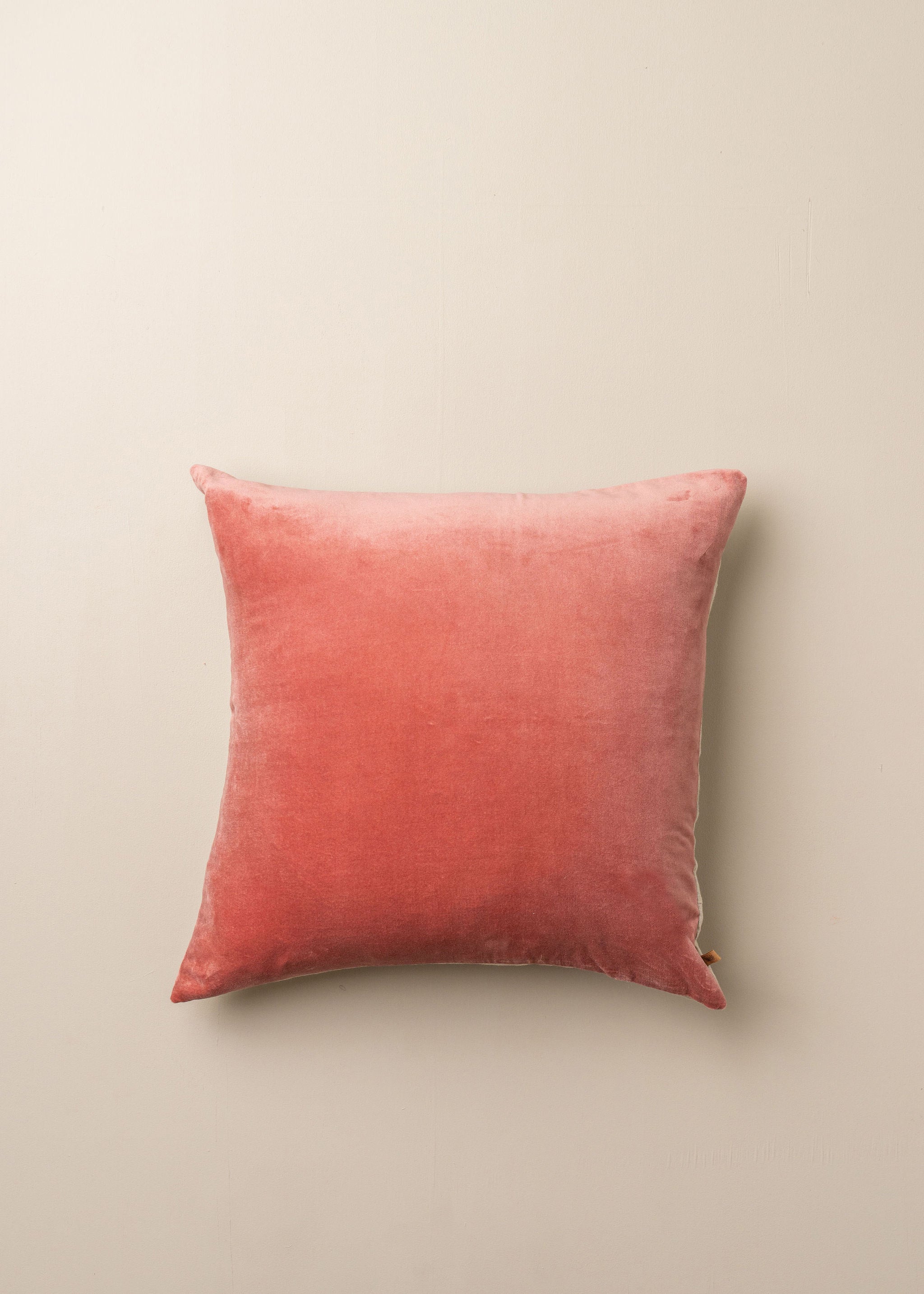 Linen/Velvet Cushion | Guava - - - Saardé - Saardé.