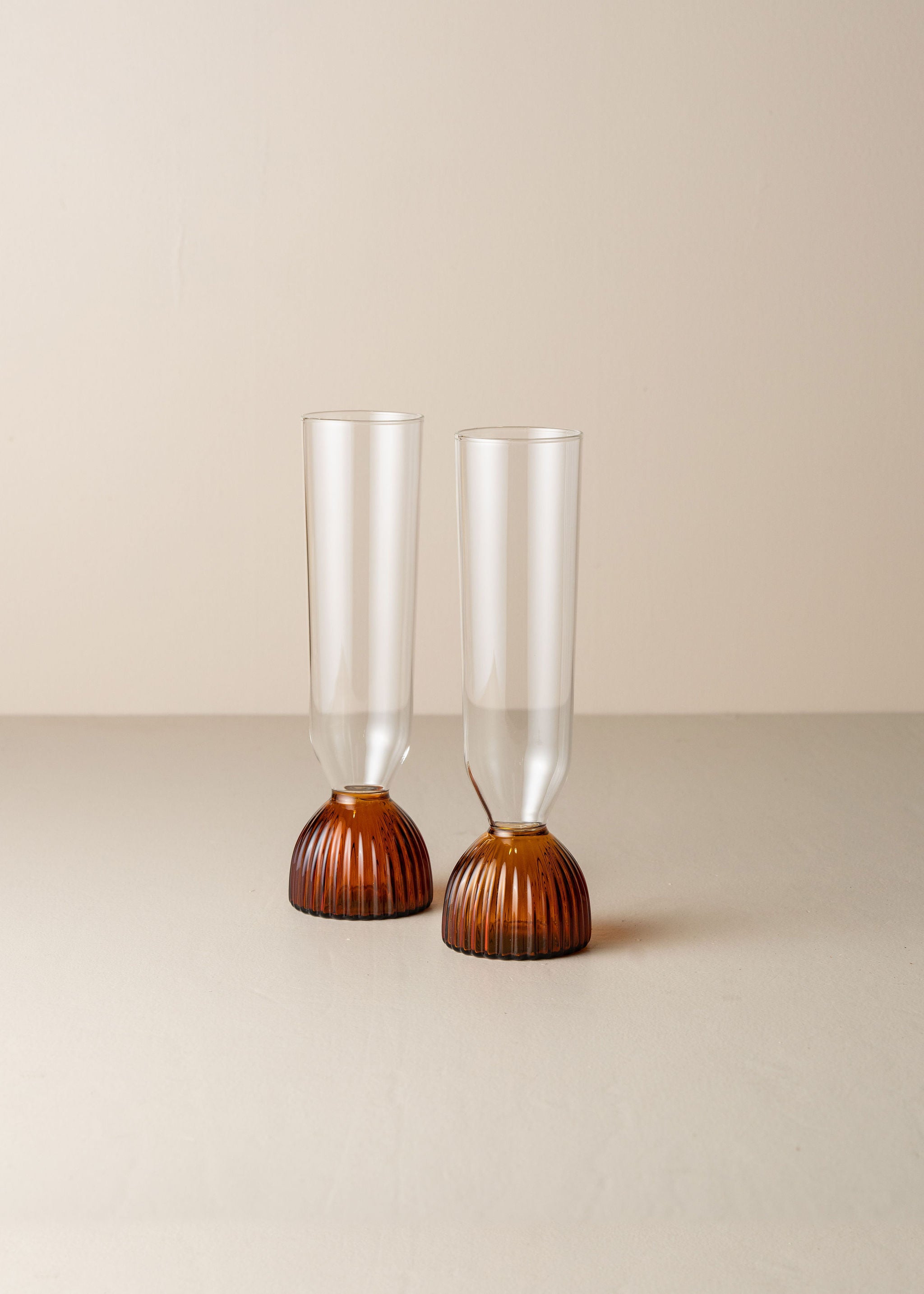Kairos Champagne Flute | Dark Amber | Set of 2 - - - Saardé - Saardé.