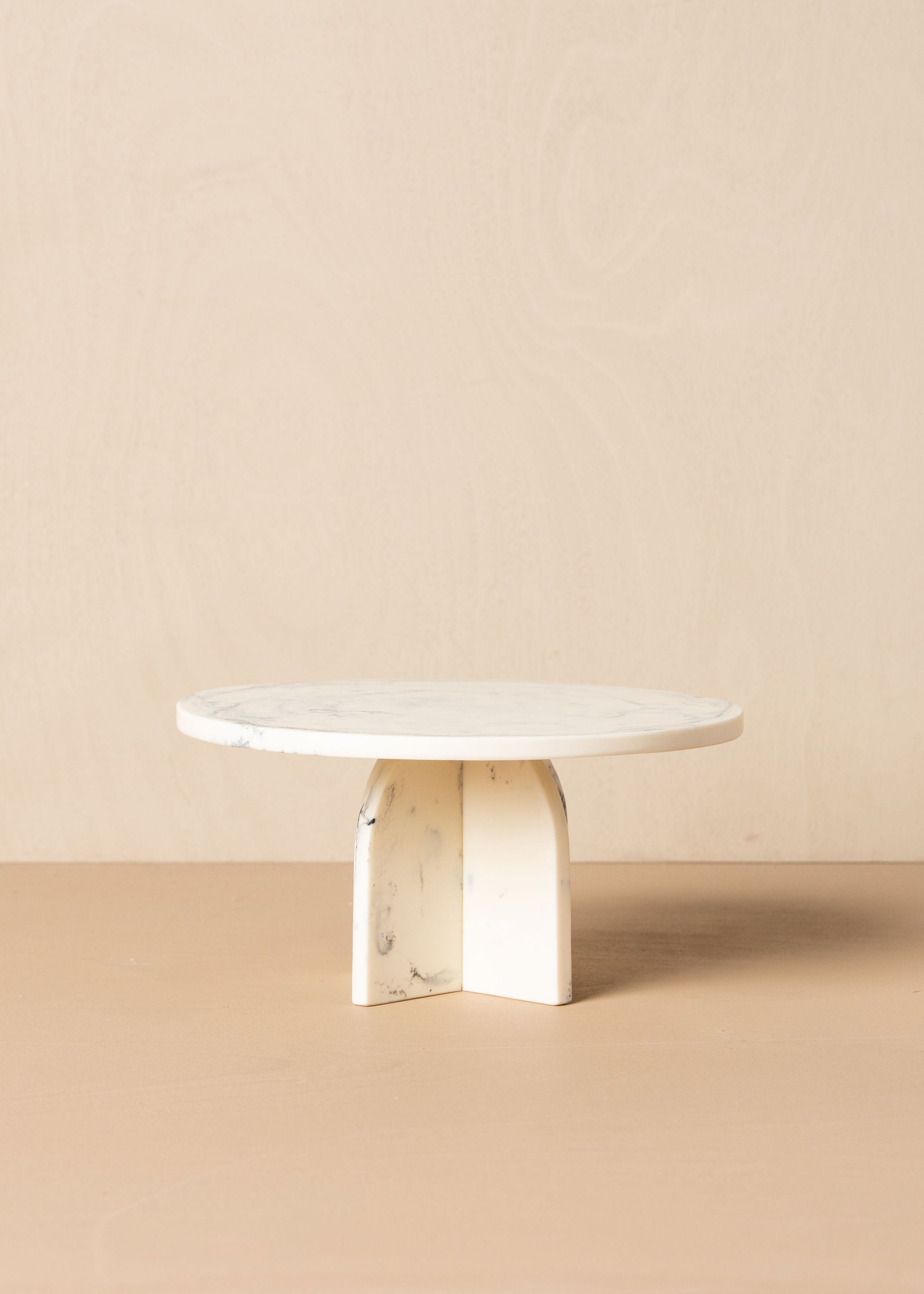 Flow Resin Cake Stand | Merle - - - Saardé - Saardé.