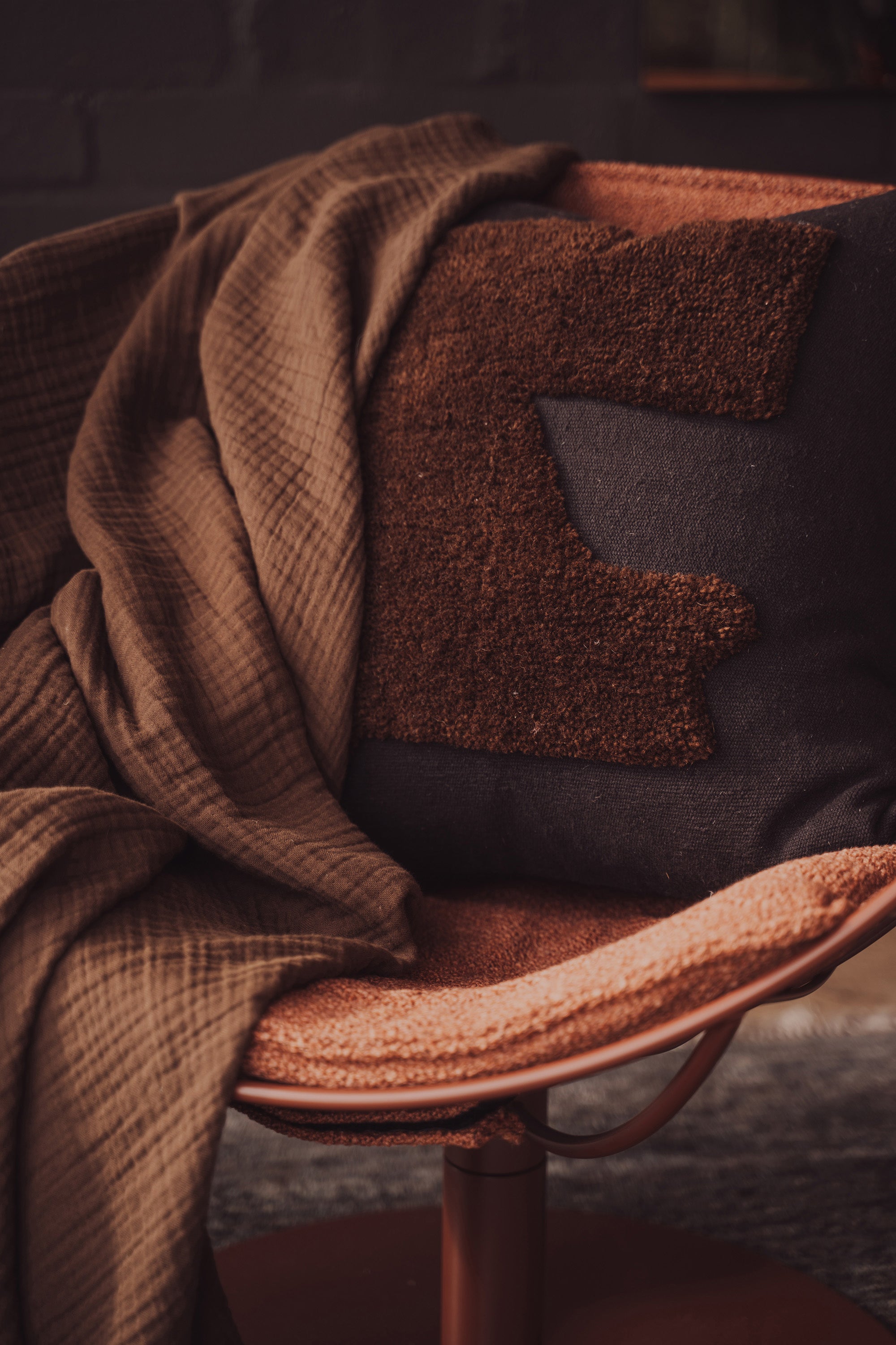 Abstract Square Cushion - Black/Chocolate - - - Saardé - Saardé.