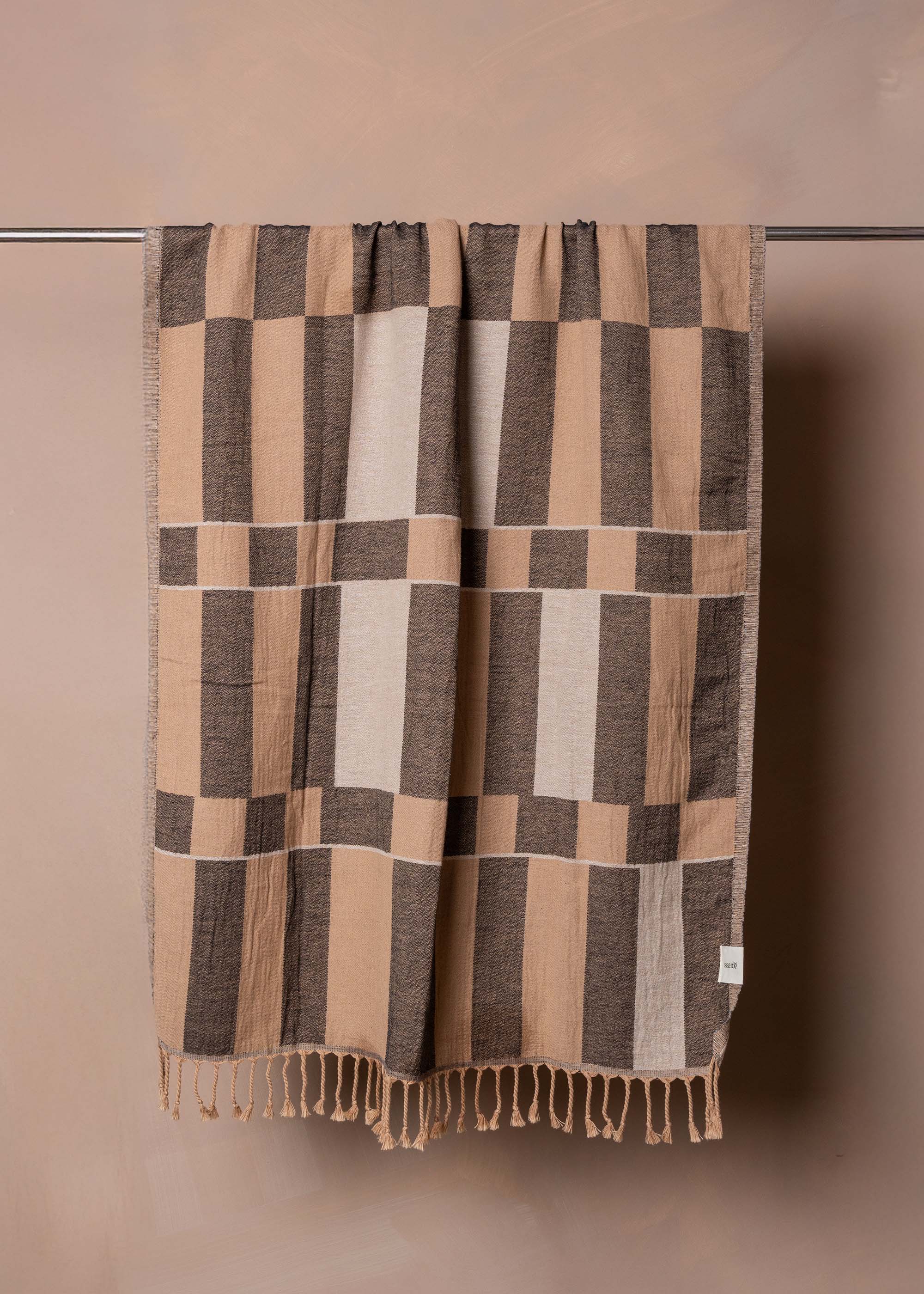 Karo Turkish Beach Towel | Black/Natural