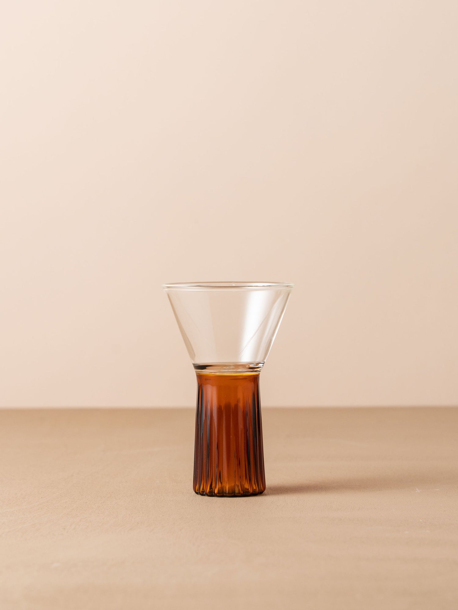 Kairos Wine & Cocktail Glass | Clear/Dark Amber - - - Saardé - Saardé.