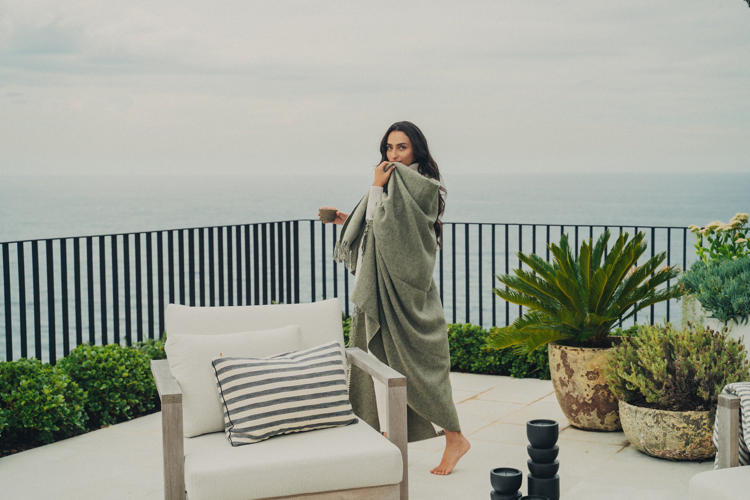 Merino Wool Throw | Olive - - - Saardé - Saardé.
