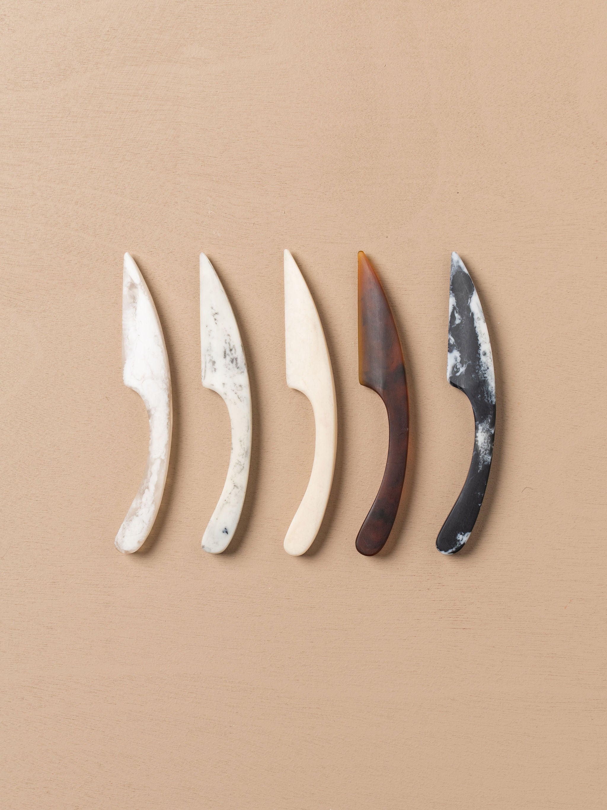 Flow Cheese Knife | Ash Black - - - Saardé - Saardé.