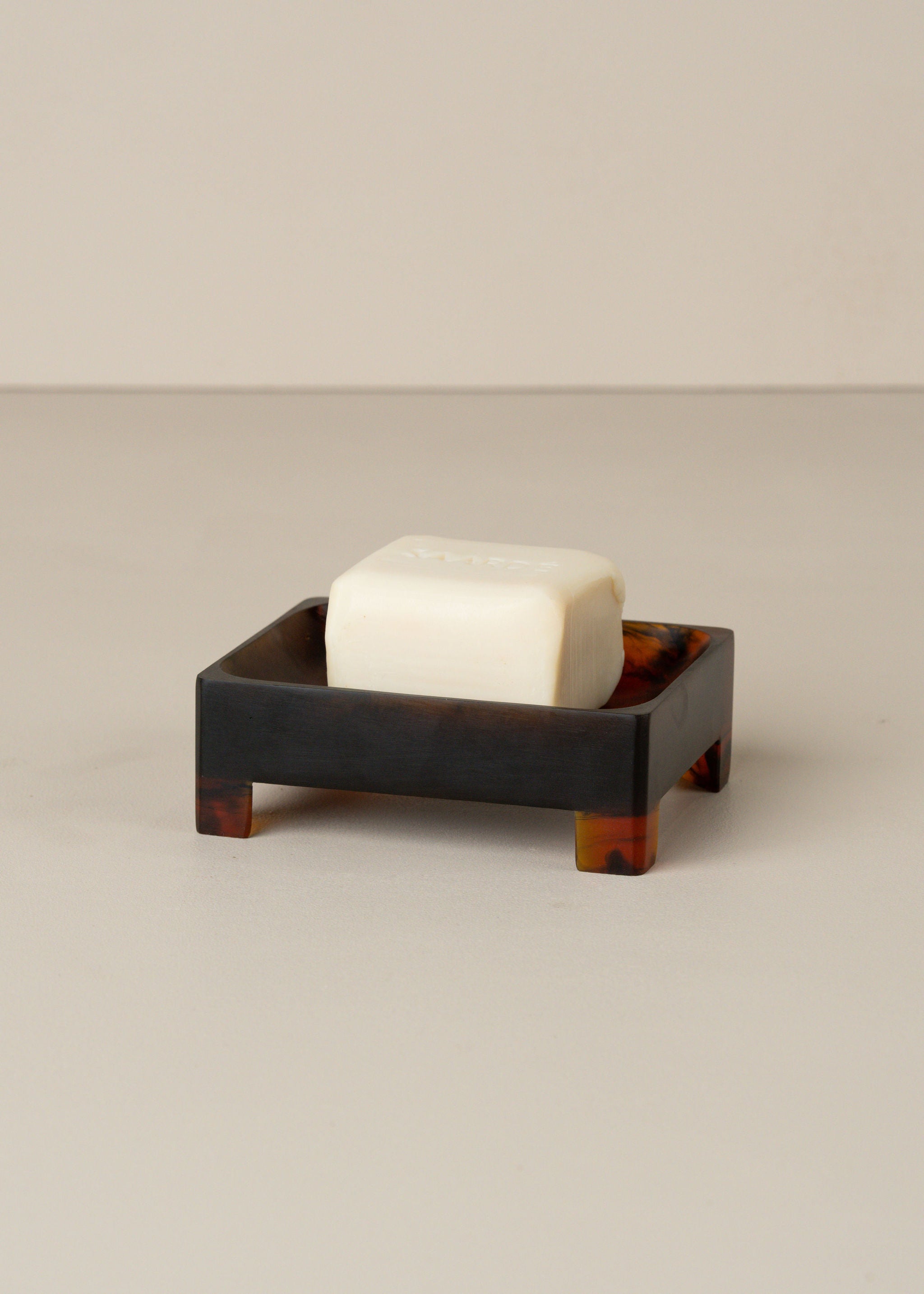 Flow Resin Structured Soap Dish | Earth - - - Saardé - Saardé.