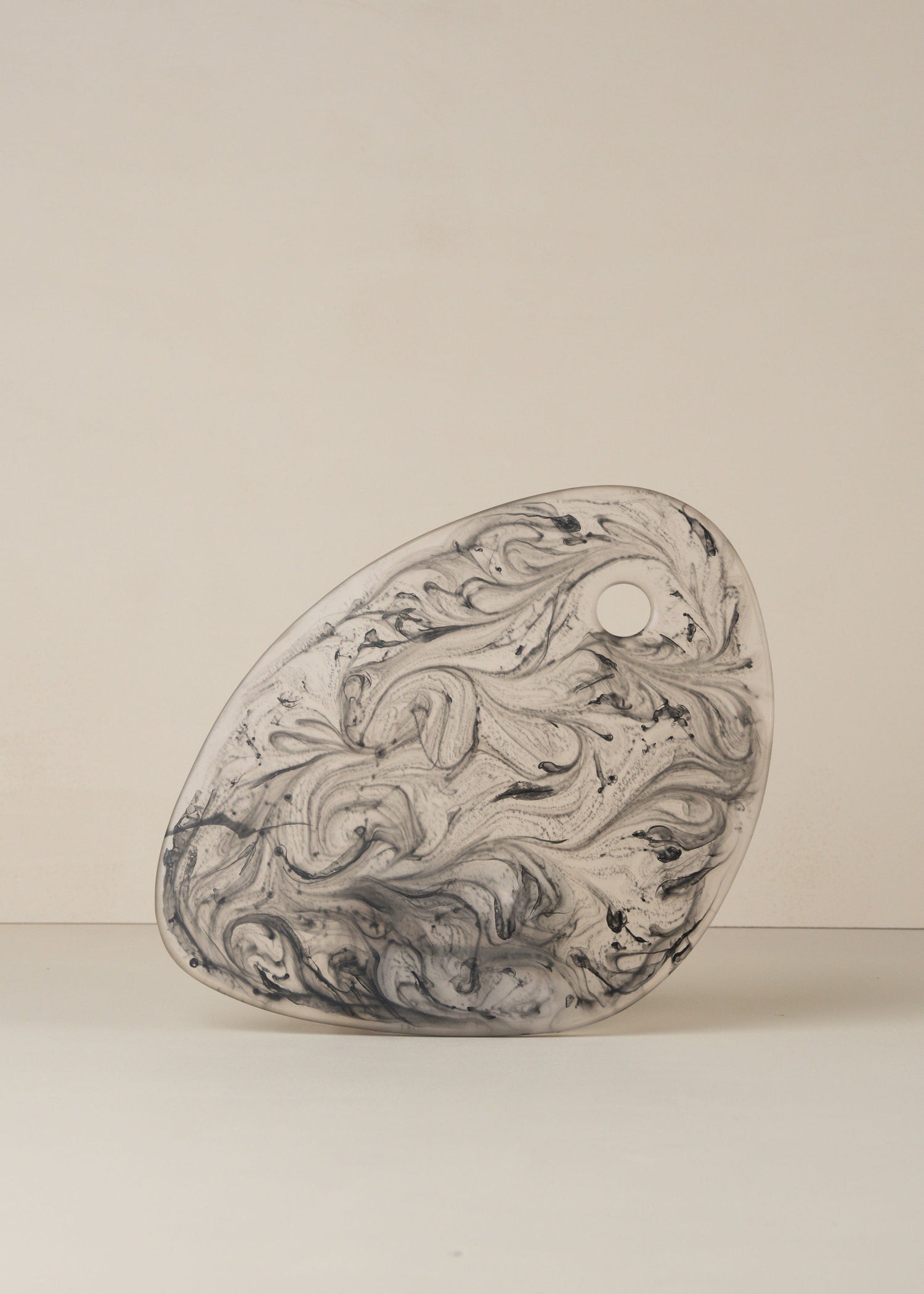 Flow Resin Cheese Platter | Smoke - - - Saardé - Saardé.