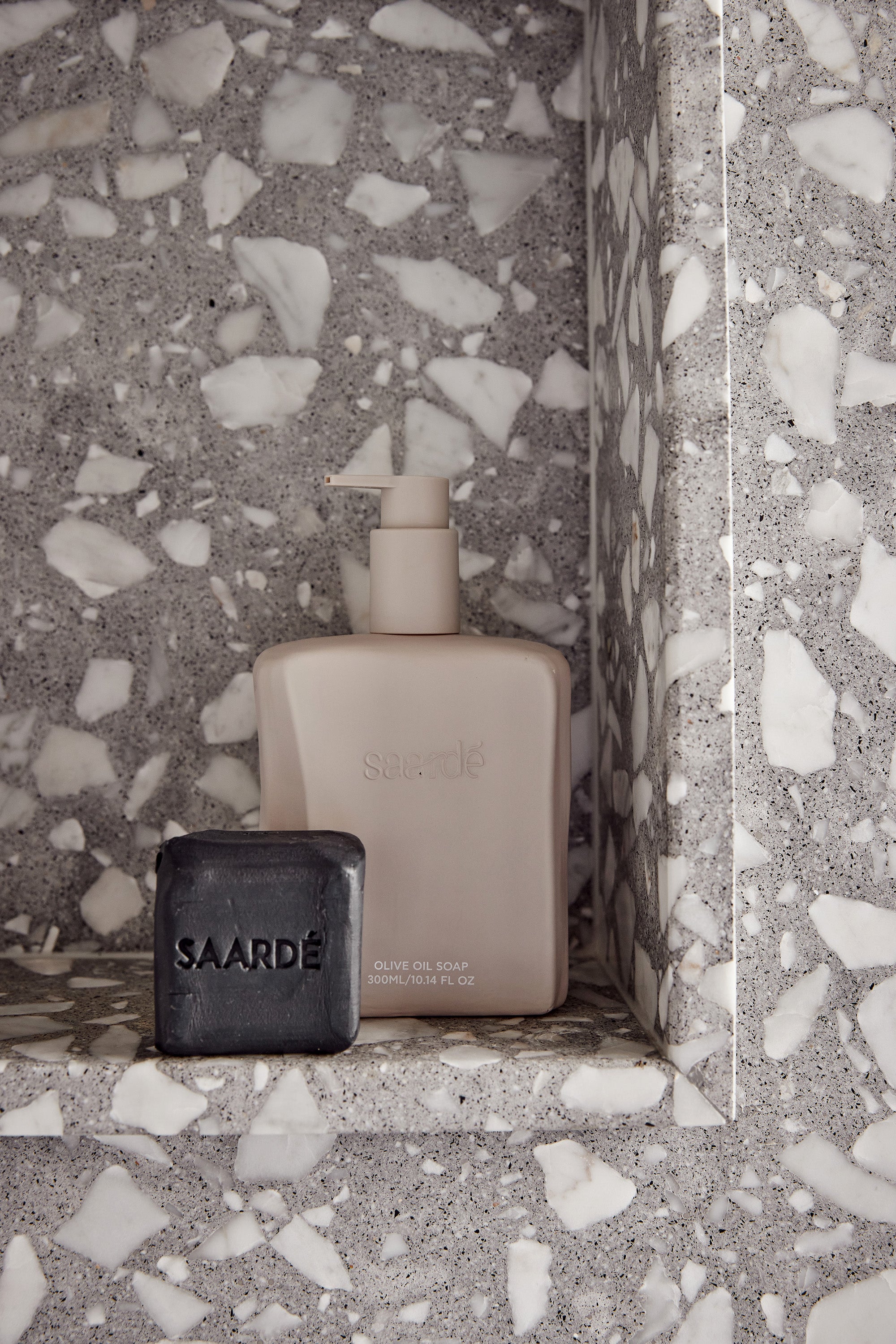 Olive Oil Bar Soap | Activated Charcoal - - - Saardé - Saardé.