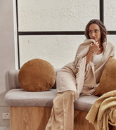 Linen/Velvet Round Cushion | Nutmeg -  -  - Saardé - Saardé.