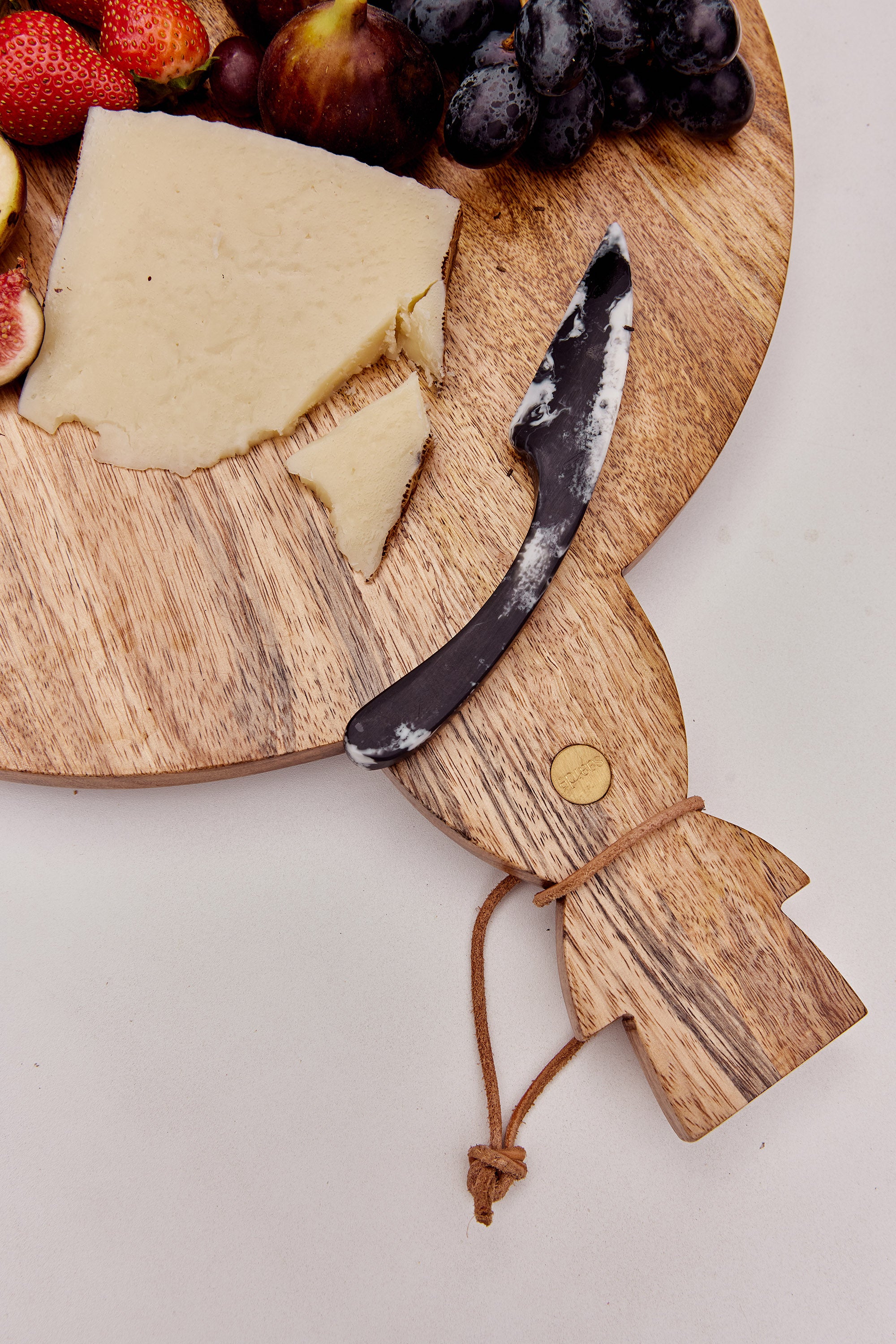 Yufka Round Grazing Board - 30cm - - - Saardé - Saardé.