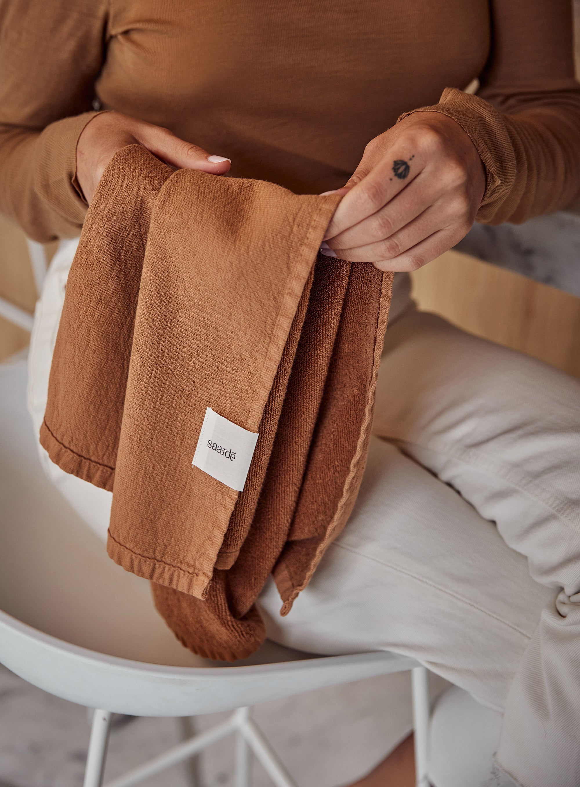 Vintage Wash Tea Towel Terracotta – Saardé - Main Image