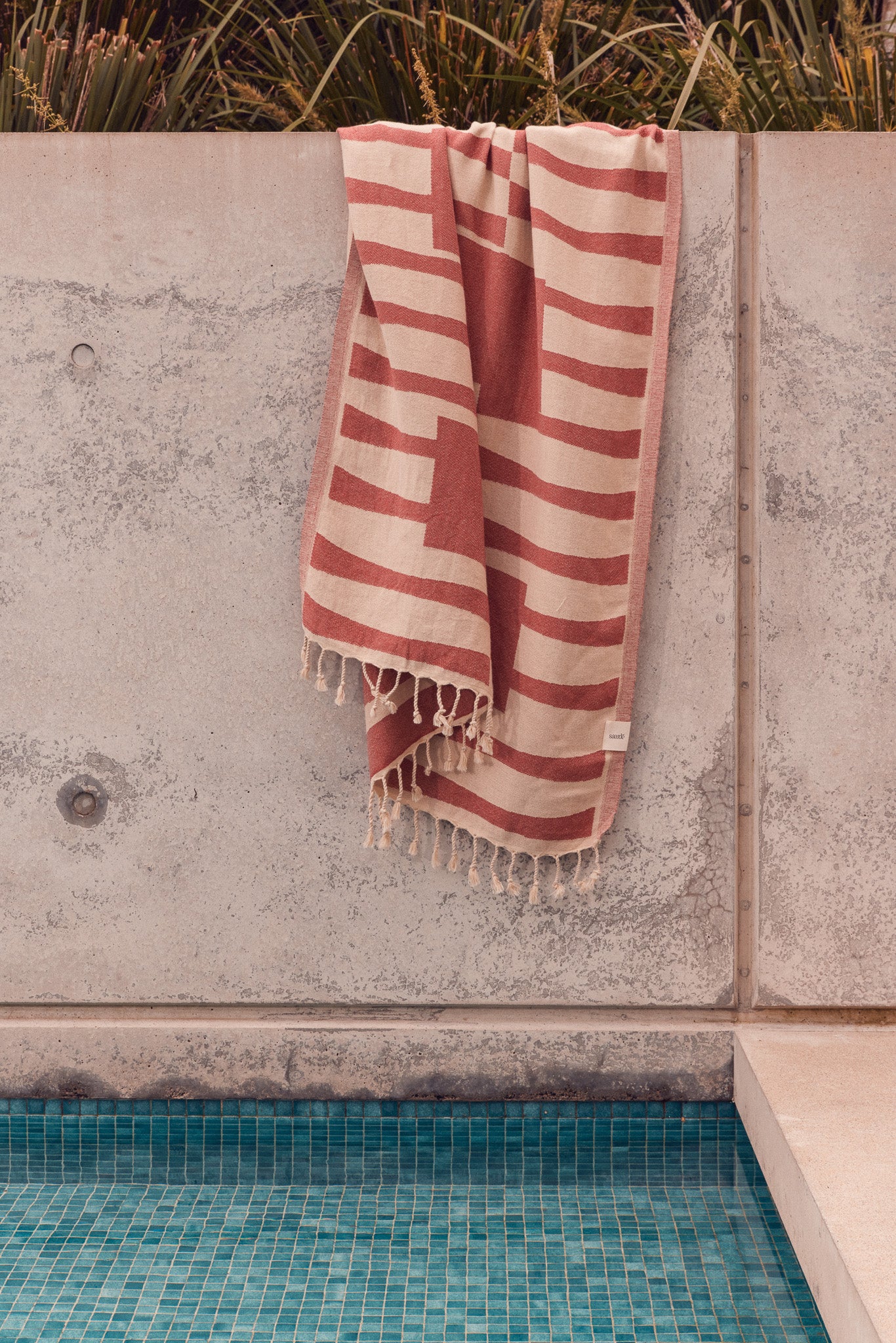 Totem Turkish Beach Towel | Burgundy - - - Saardé - Saardé.