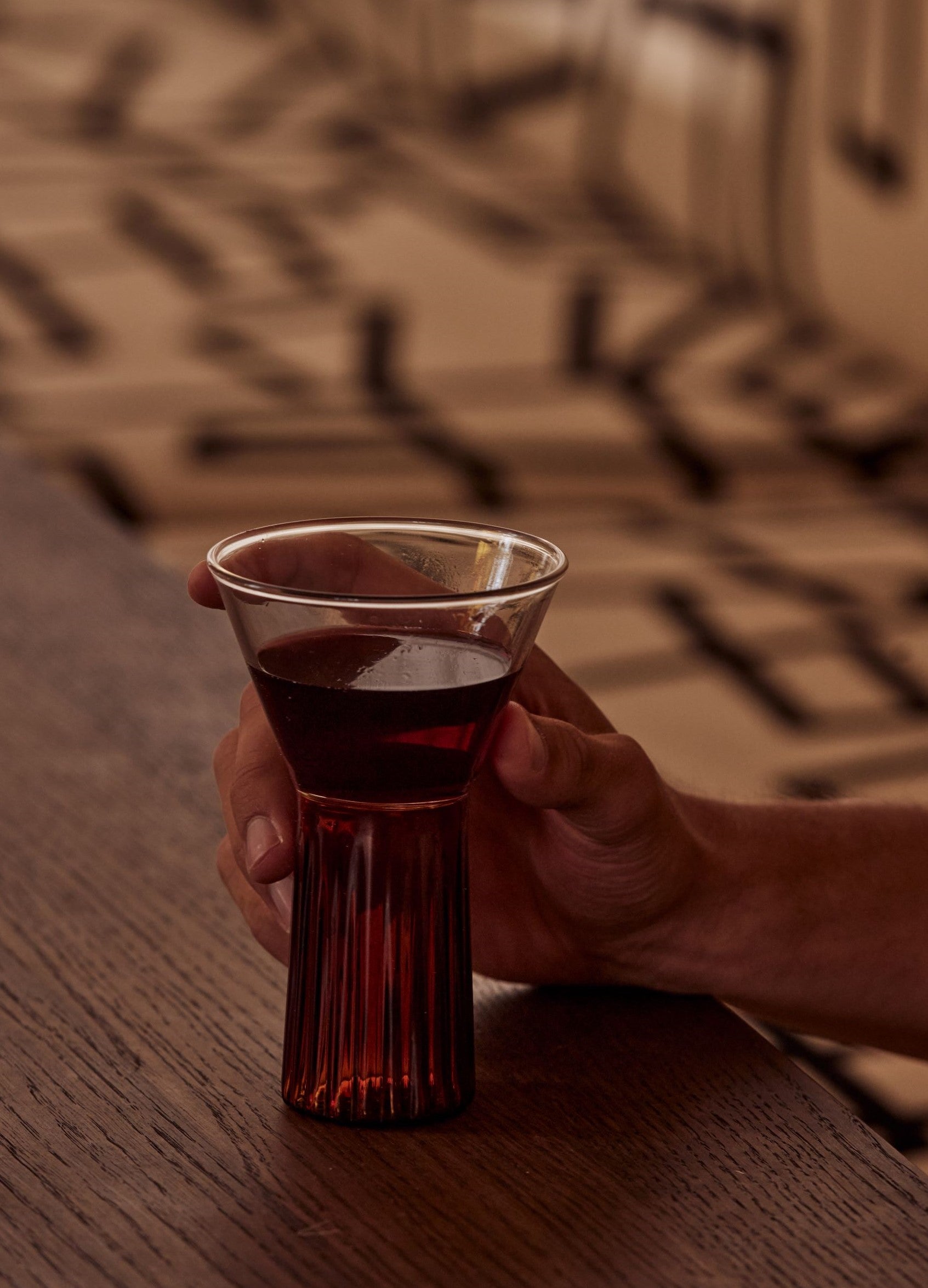 Kairos Wine & Cocktail Glass | Clear/Dark Amber - - - Saardé - Saardé.