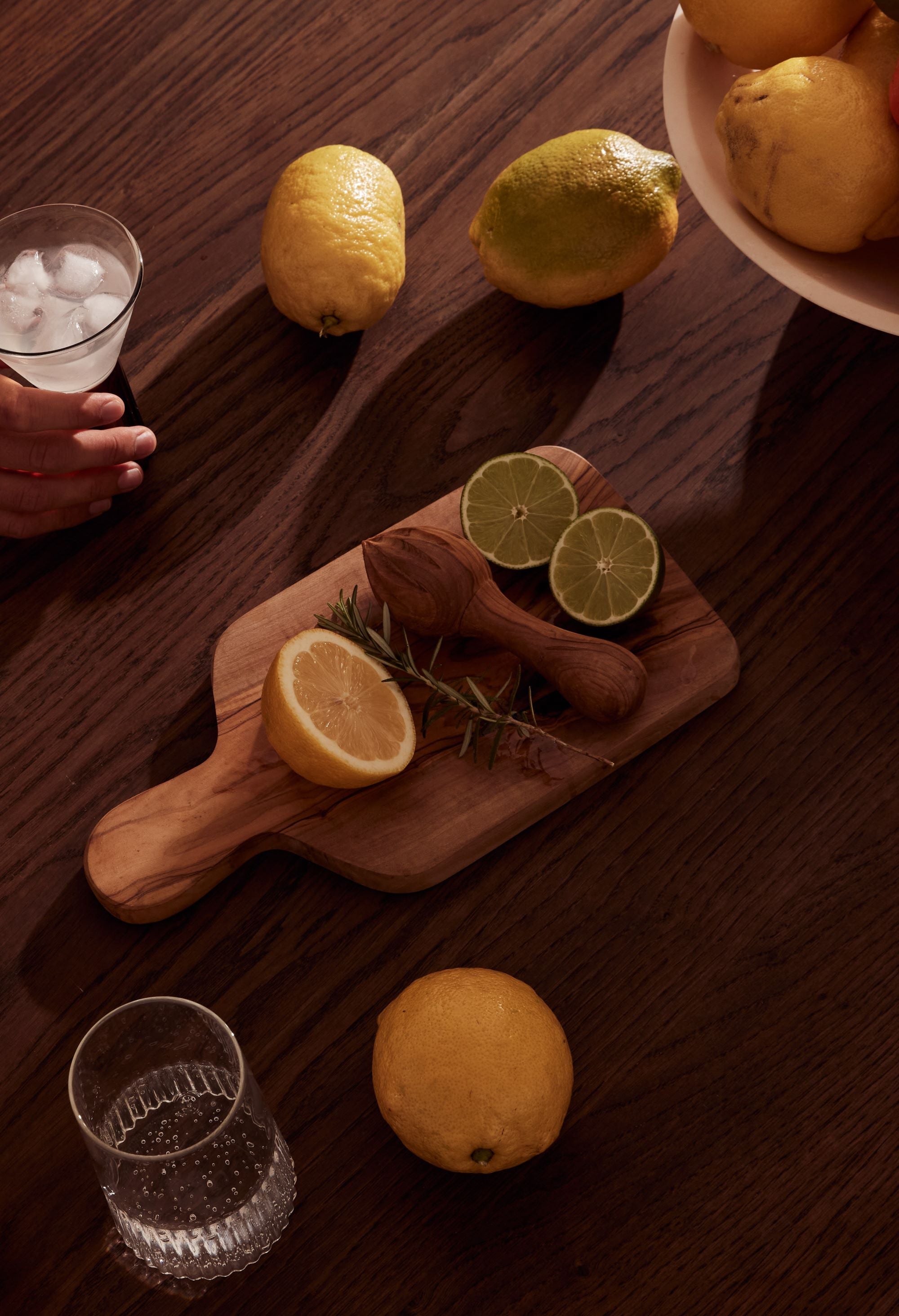 Olive Wood | Cheeseboard - - - Saardé - Saardé.