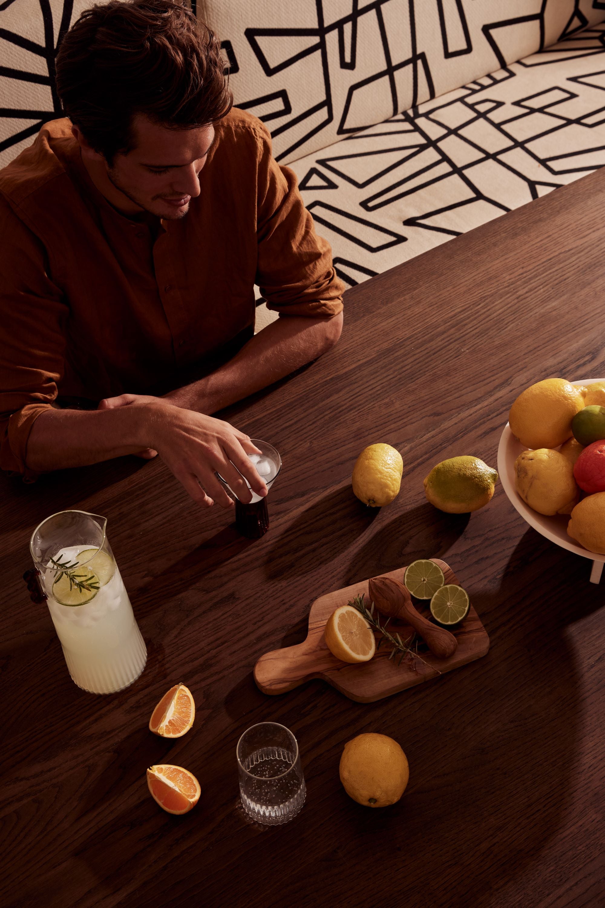 Olive Wood | Cheeseboard - - - Saardé - Saardé.