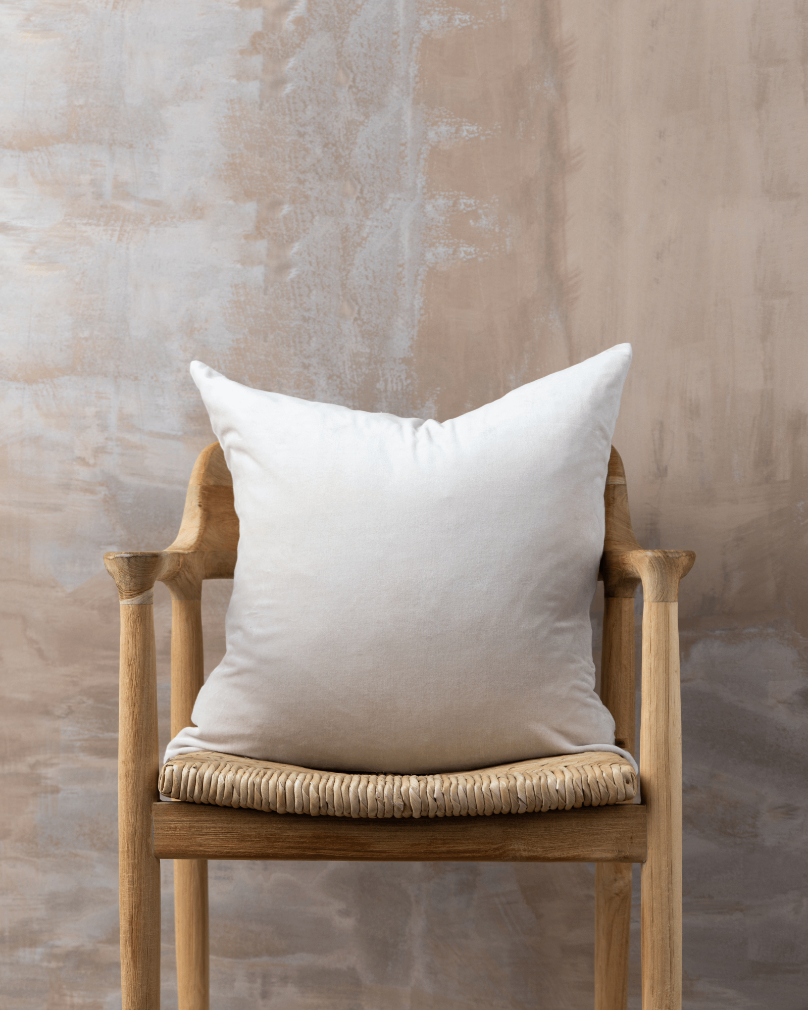Linen/Velvet Cushion | Clay - - - Saardé - Saardé.