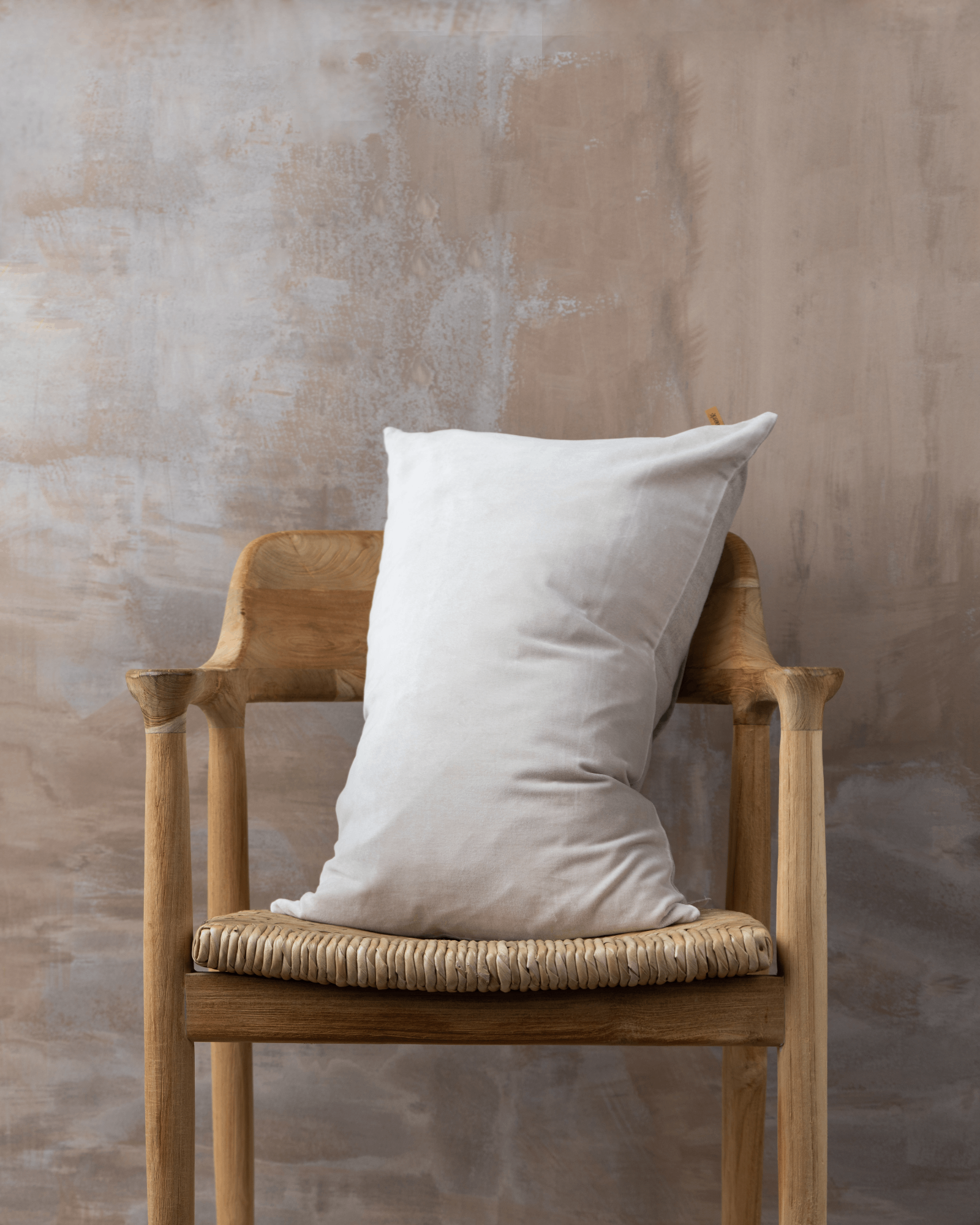 Linen/Velvet Cushion | Clay - - - Saardé - Saardé.