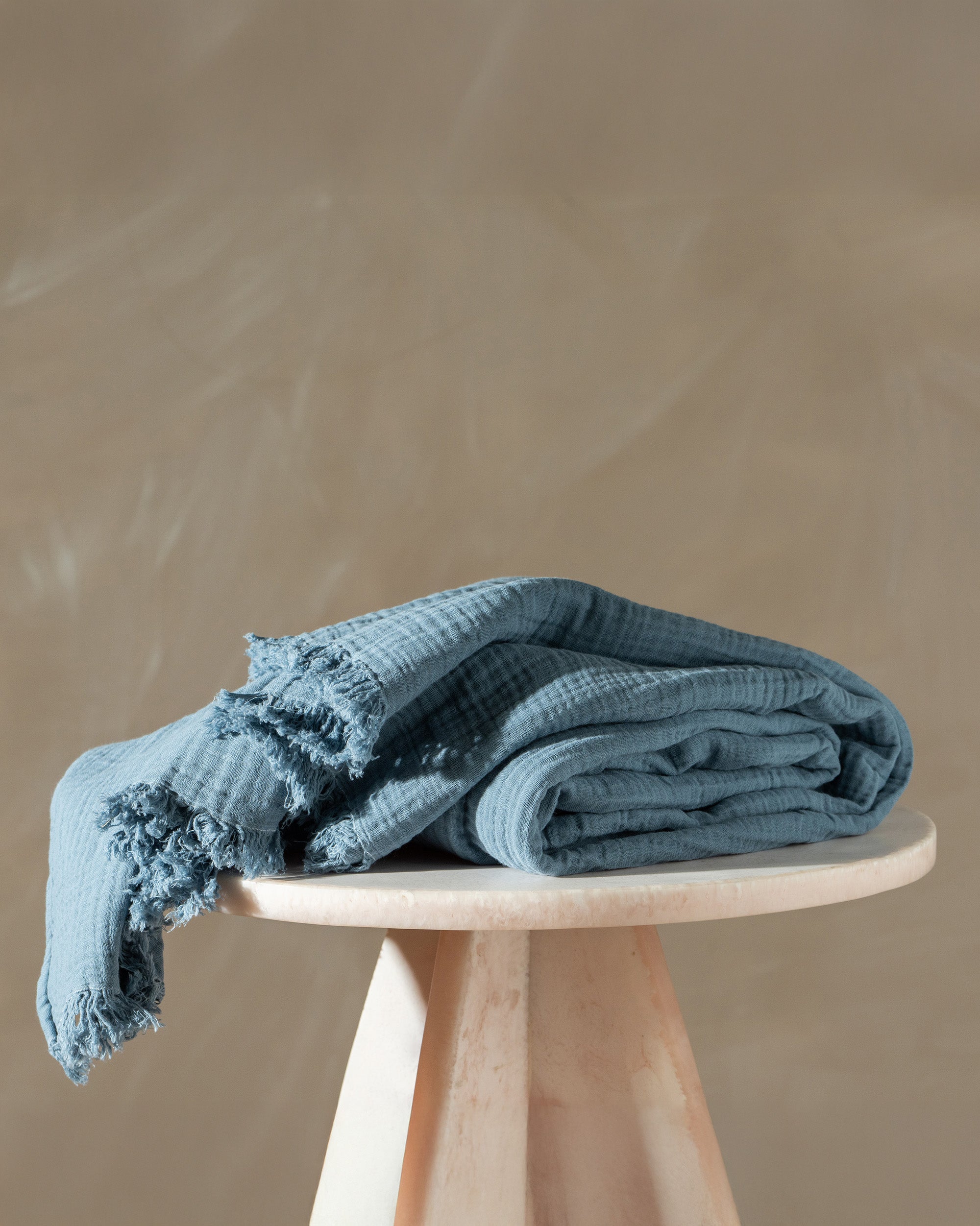 Enes Throw | Storm Blue - - - Saardé - Saardé.