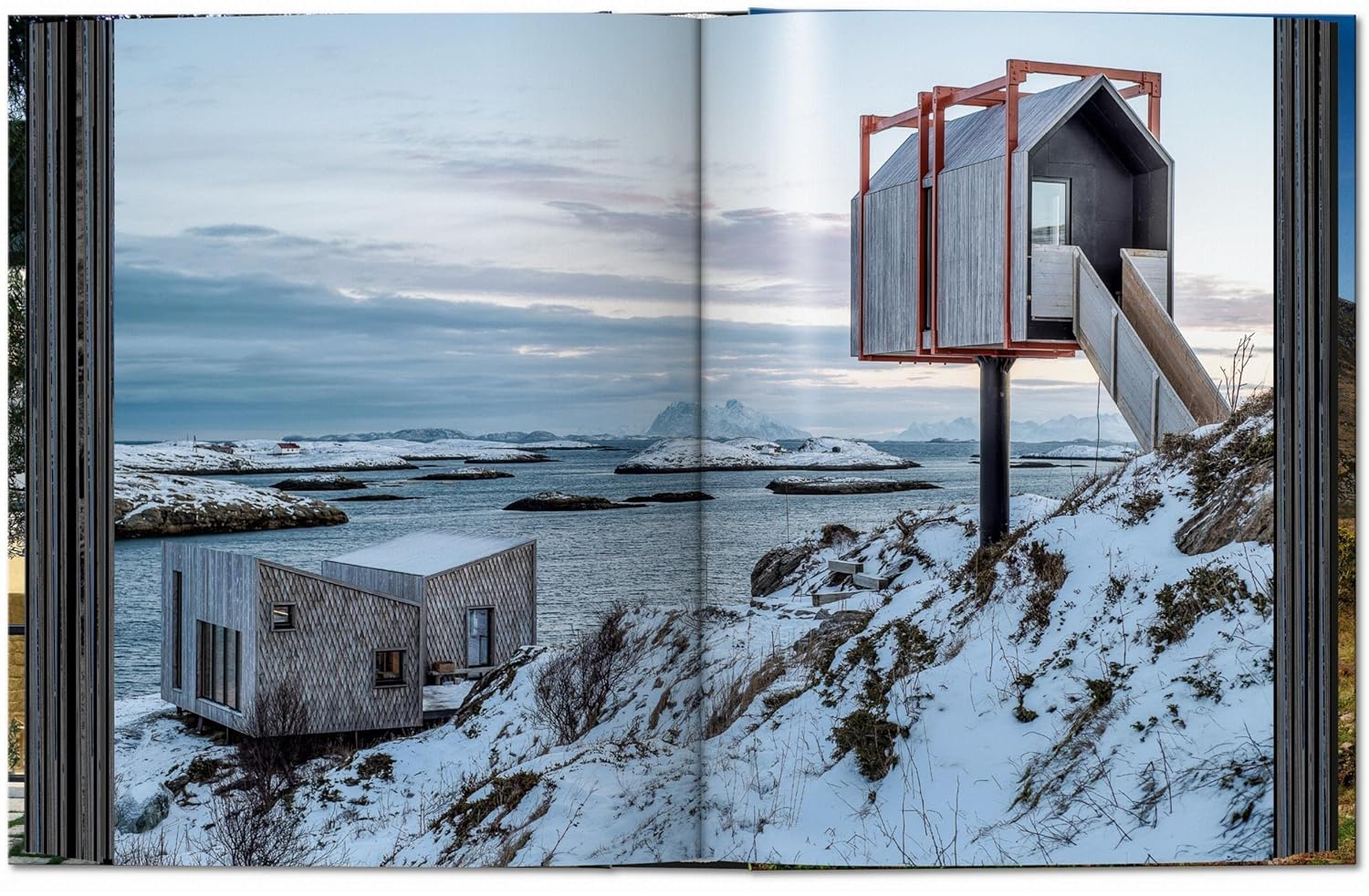 Homes for Our Time: Contemporary Houses Around the World - - - Thames and Hudson - Saardé.