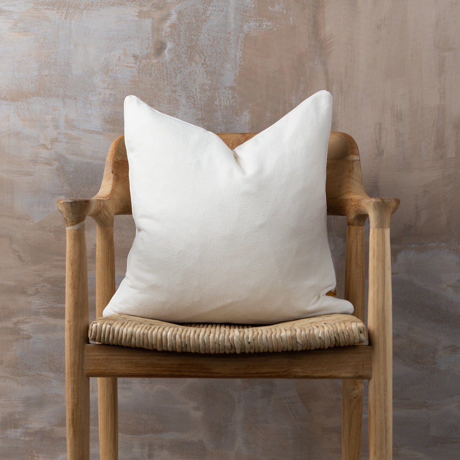 Vintage Wash Cushion | Oatmeal - Square | With Feather Insert - Square | With Feather Insert - Saarde - Saardé.