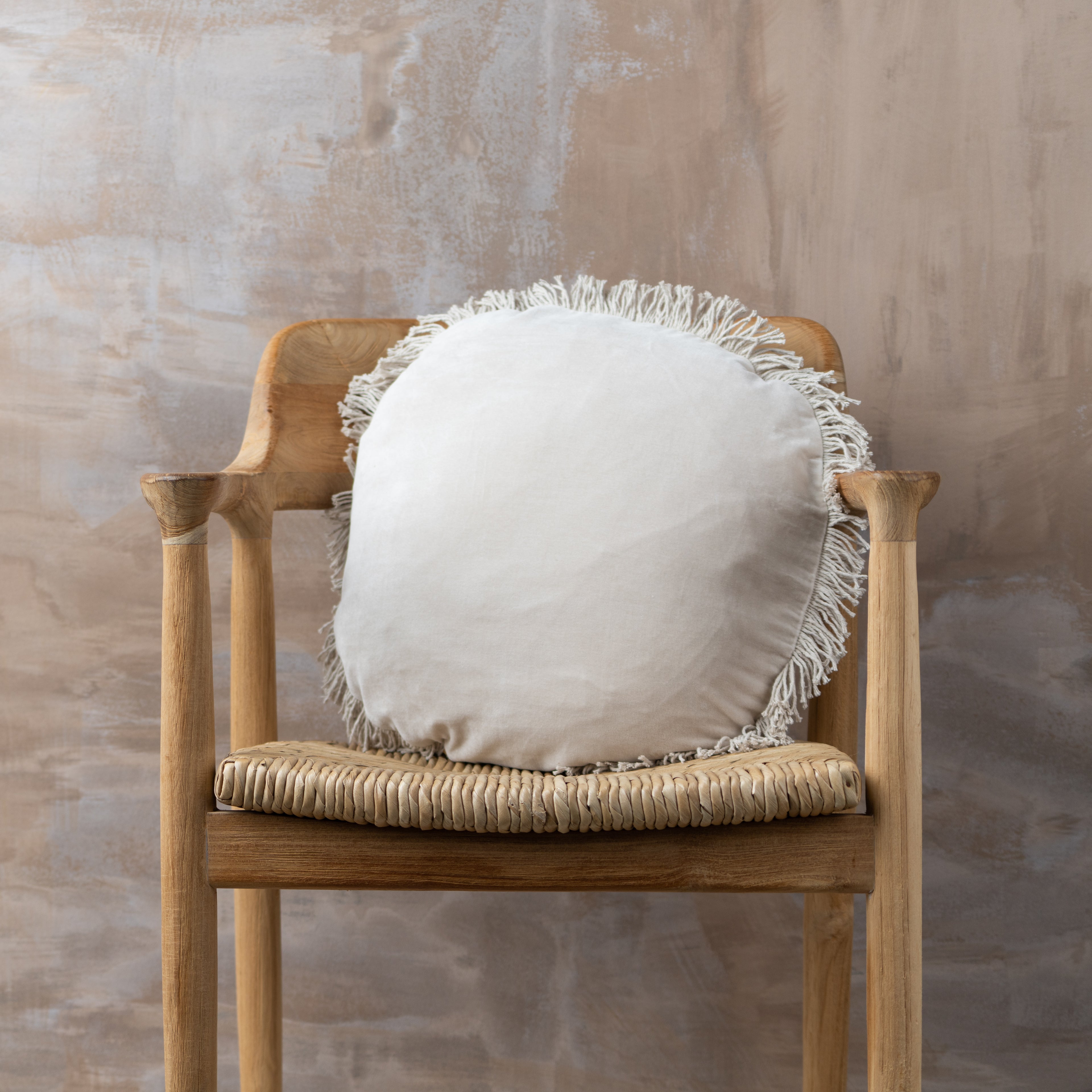 Velvet Round Fringed Cushion | Clay - - - Saardé - Saardé.