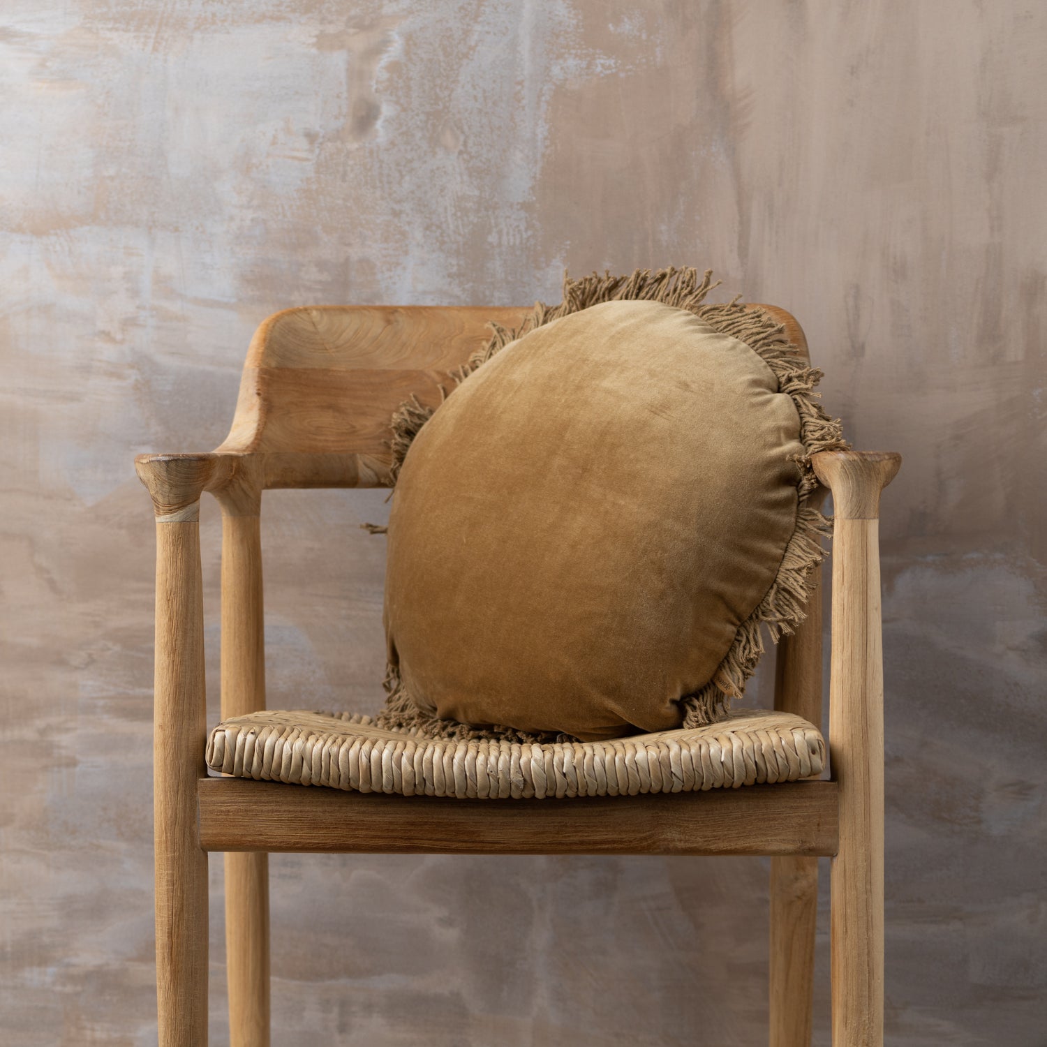Velvet Round Fringed Cushion | Nutmeg - - - Saardé - Saardé.
