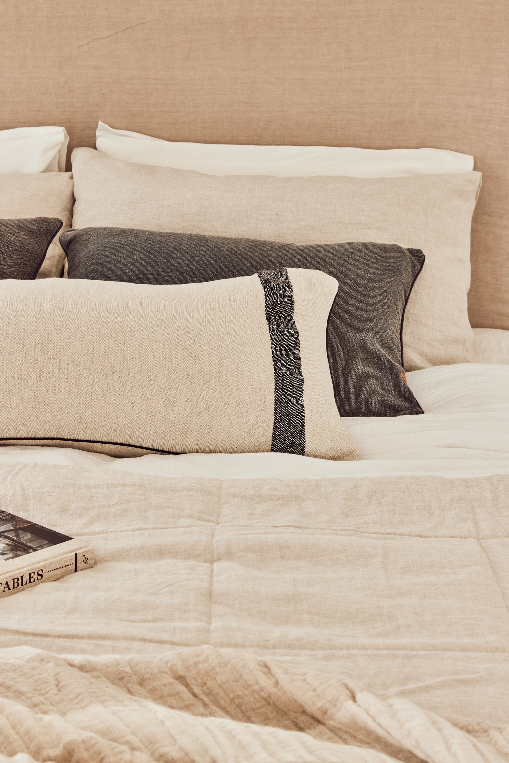 Vintage Wash Cushion | Charcoal w Piping - - - Saarde - Saardé.