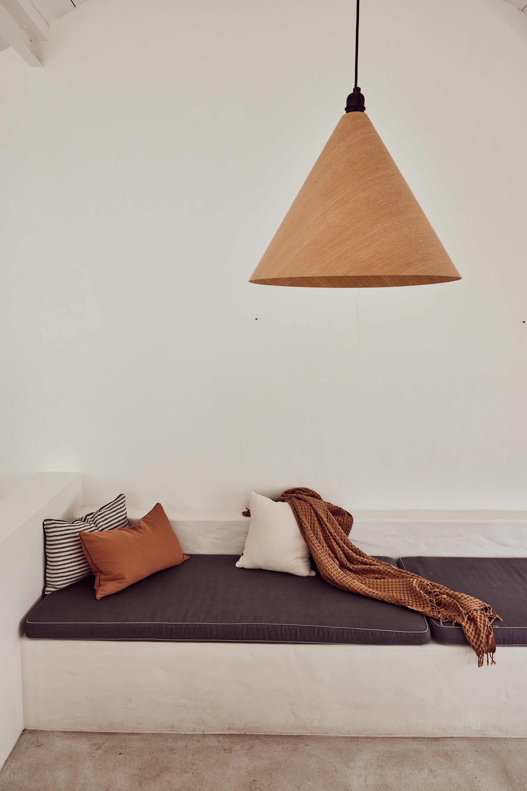 Vintage Wash Cushion | Clay w Piping - - - Saarde - Saardé.