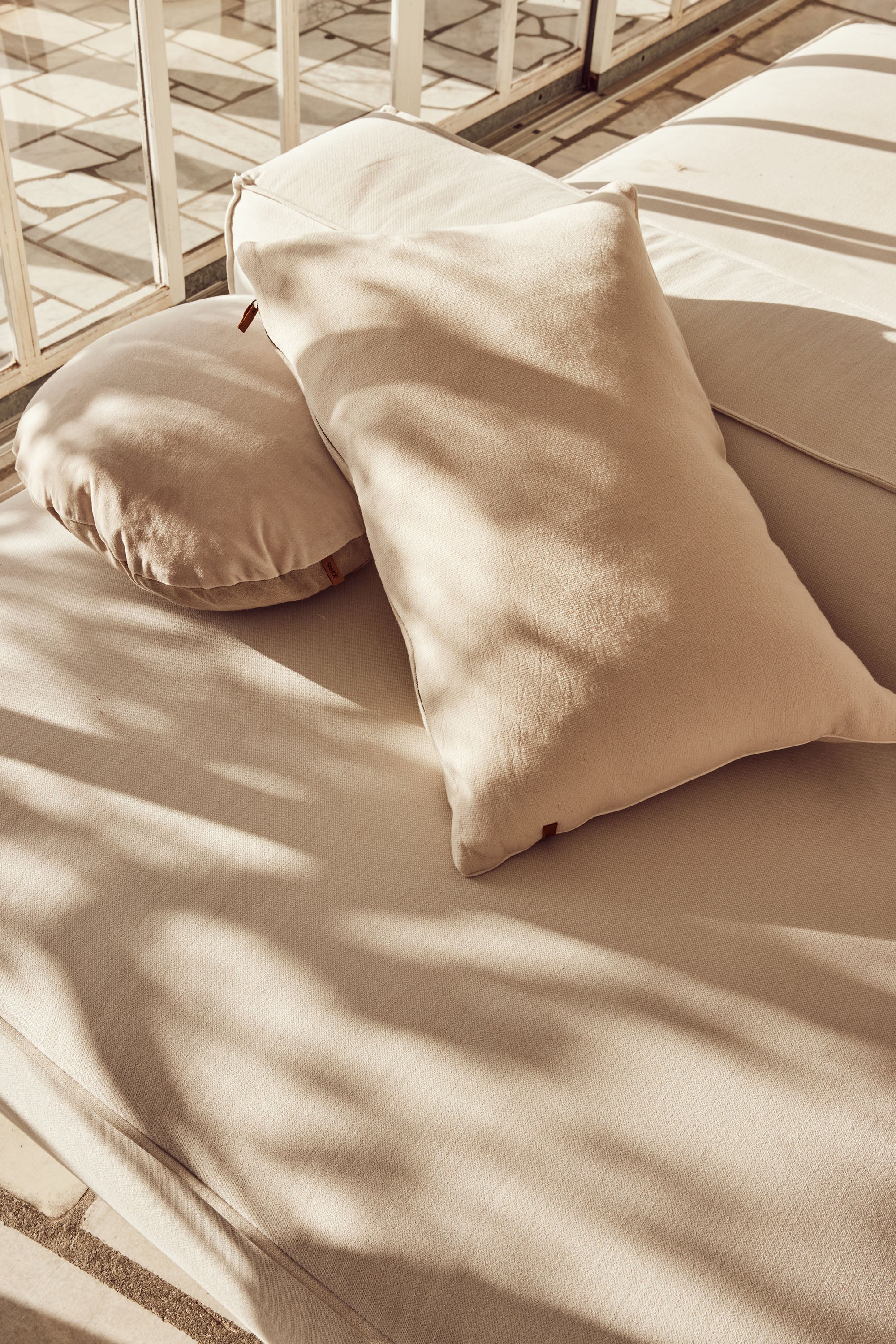 Vintage Wash Cushion | Oatmeal - - - Saarde - Saardé.