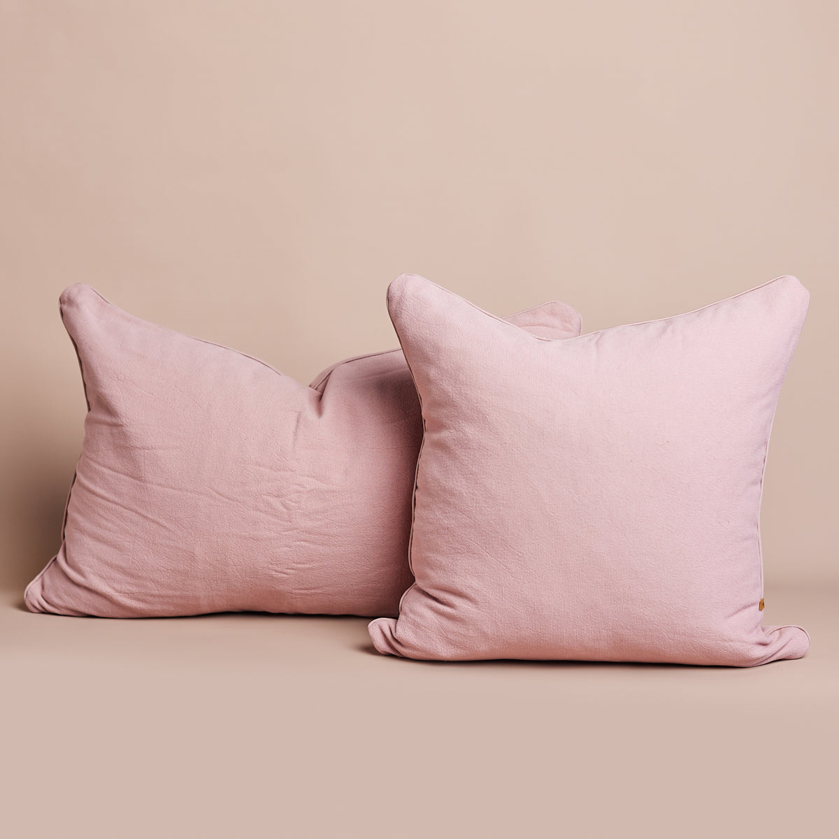 Vintage Wash Cushion | Guava w Piping - - - Saarde - Saardé.