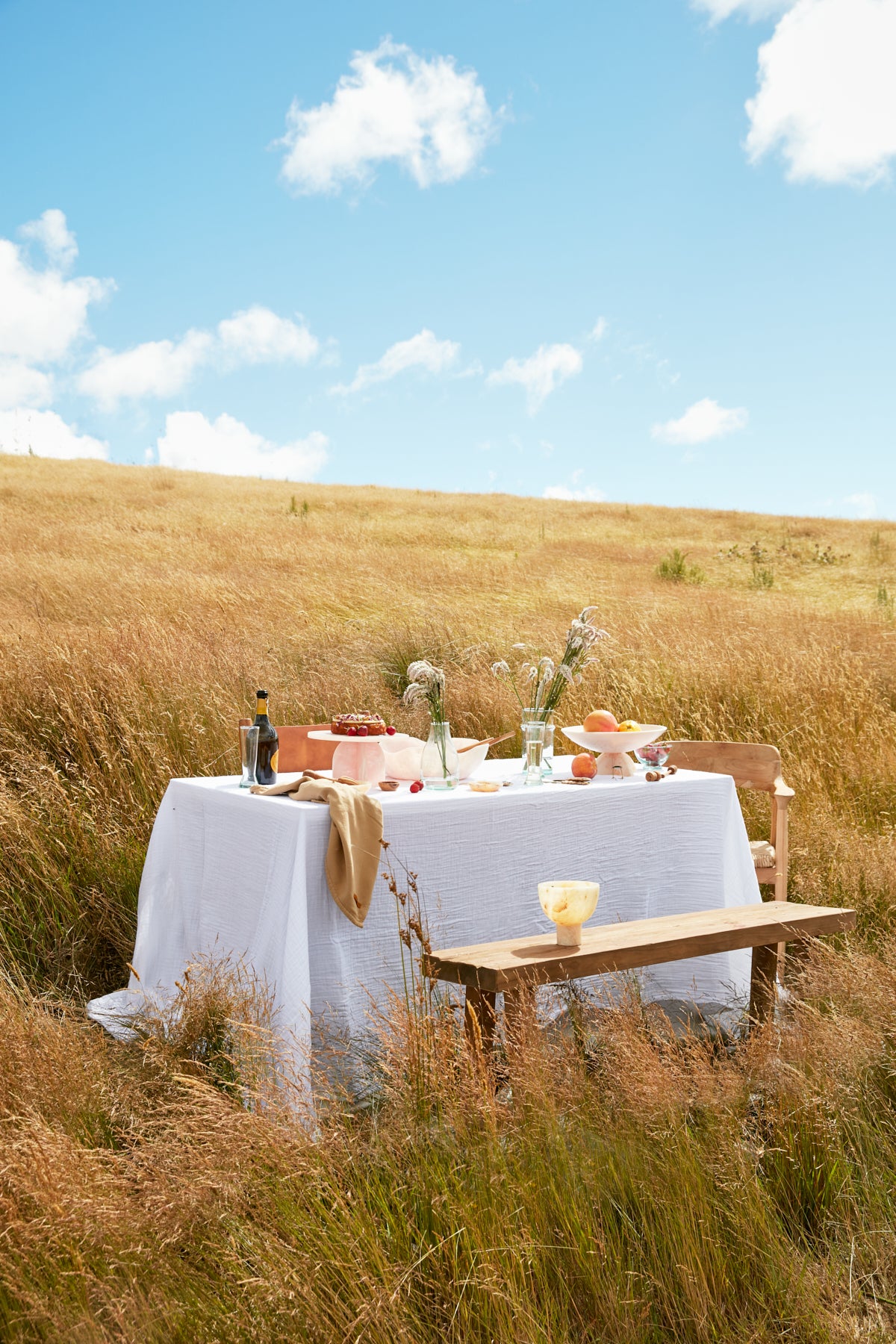 Enes Tablecloth | White - - - Saardé - Saardé.