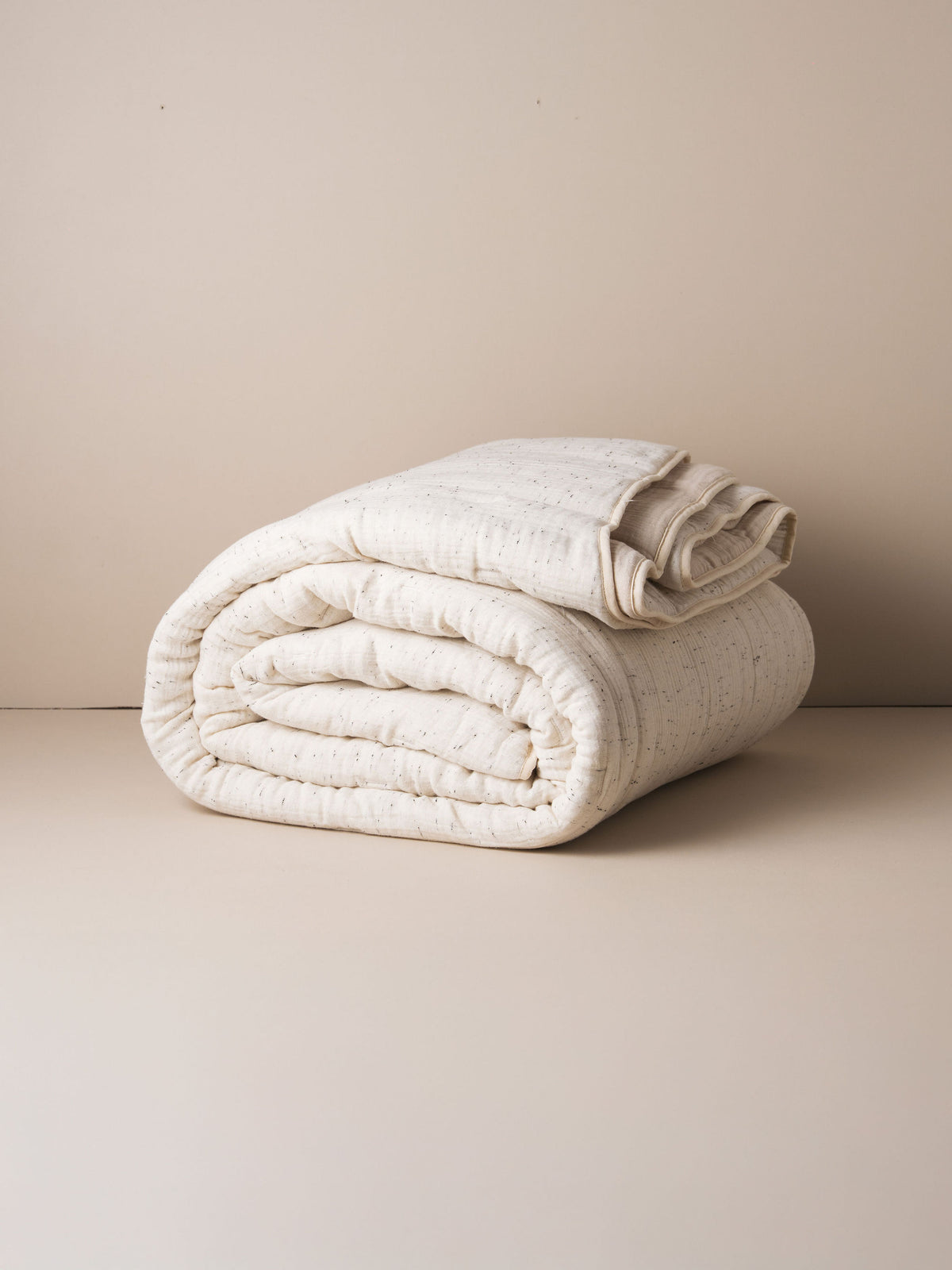Enes Quilted Bed Cover | Speckle