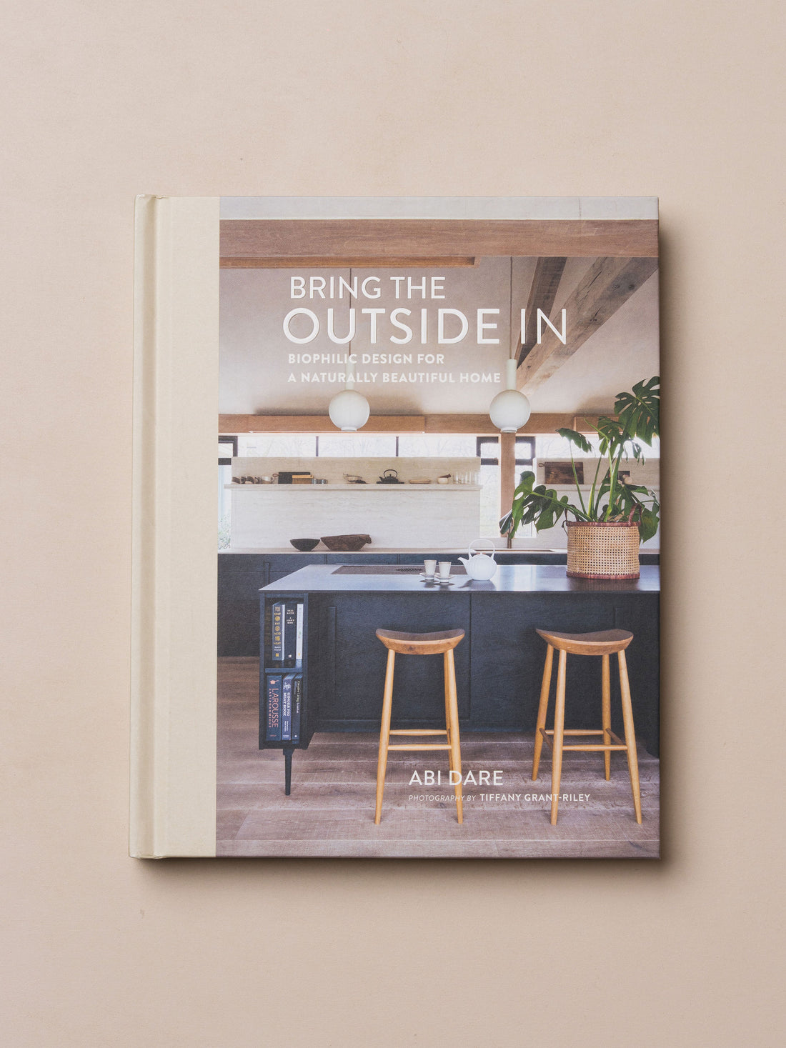 Bring the Outside In - - - Hardie Grant Gift - Saardé.