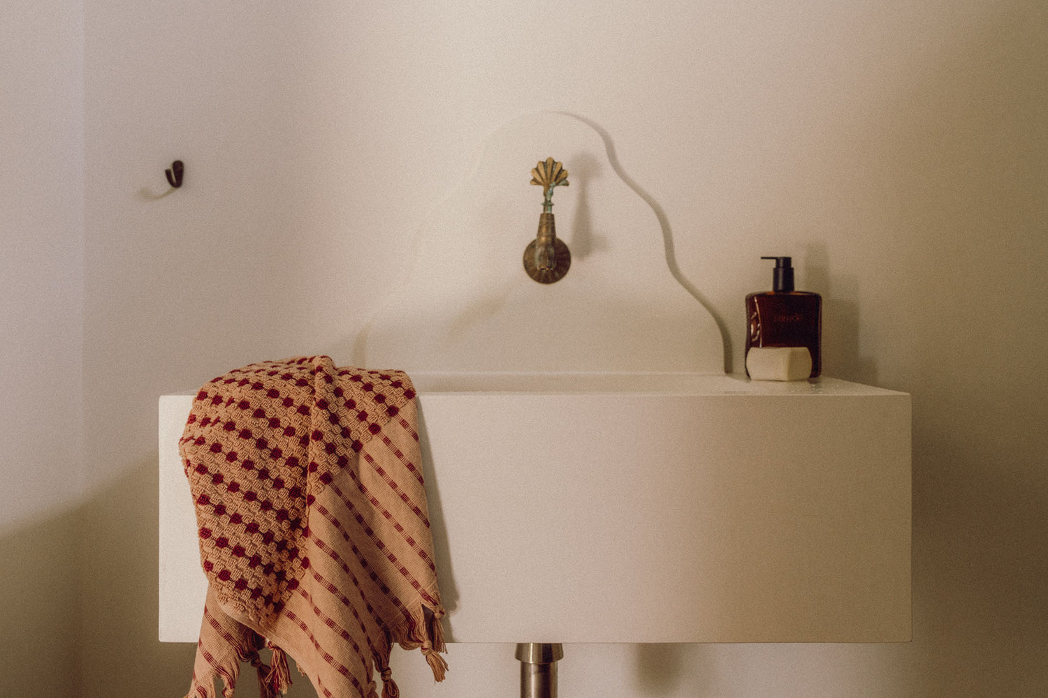 Chickpea Bath Sheet Collection | Truffle/Burgundy - - - Saardé - Saardé.