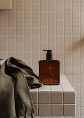 Hand and Body Wash | Byakudan | Amber 300ml - - - Saardé - Saardé.
