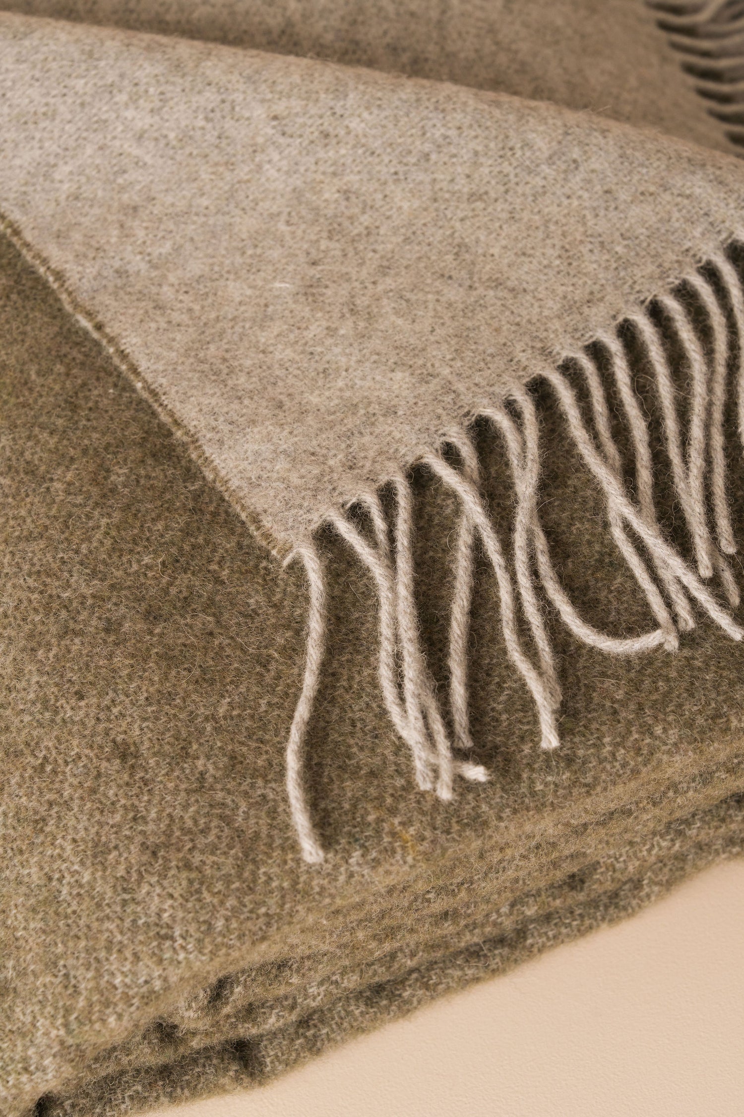Merino Wool Throw | Olive/Grey - - - Saardé - Saardé.