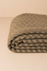 Cashmere Wool Throw | Olive - - - Saardé - Saardé.